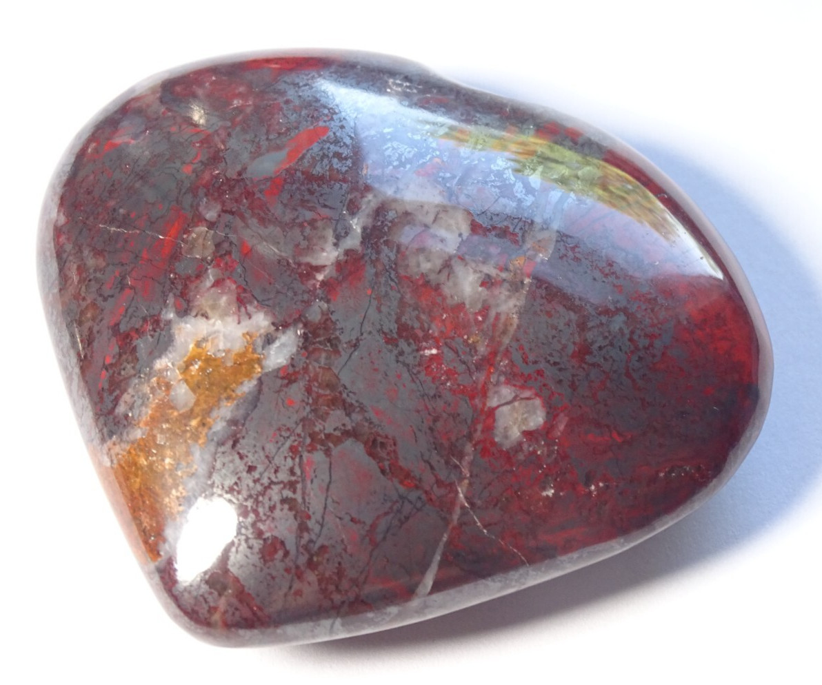 NEW – LOVELY JASPILITE HEART – 5.7 x 4.9 cms – 95 gms