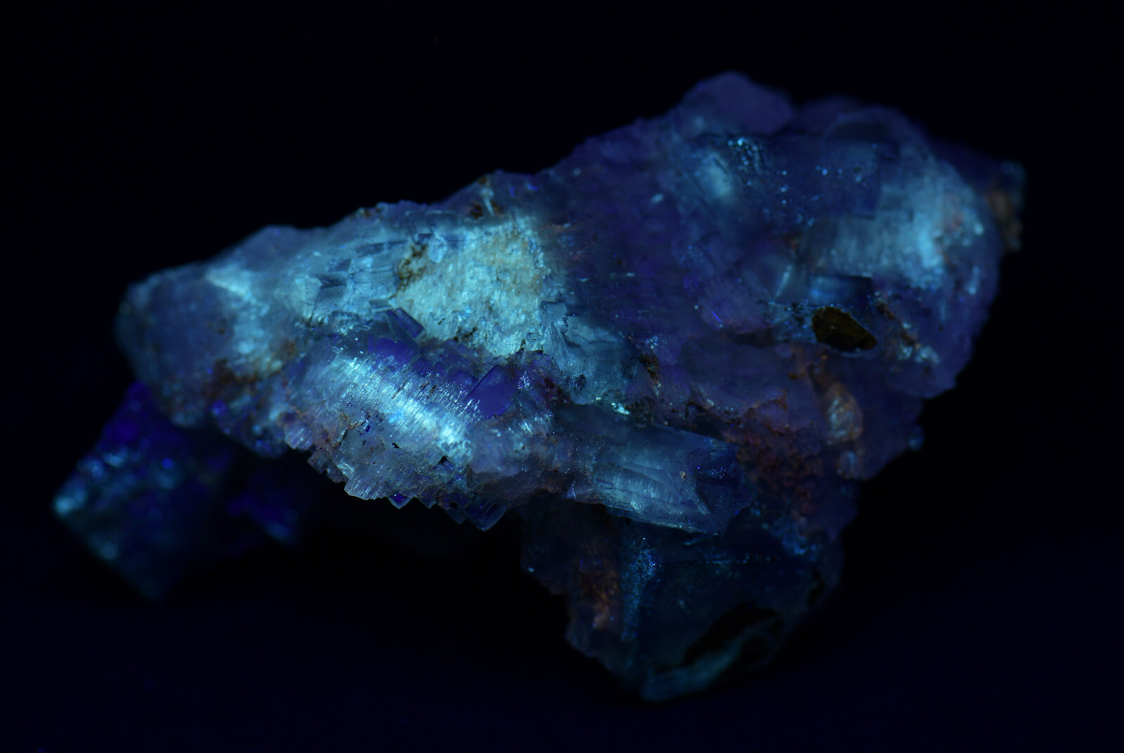 Fluorite crystals with Bitumen. Cave-in-Rock, Illinois. 98 grams.
