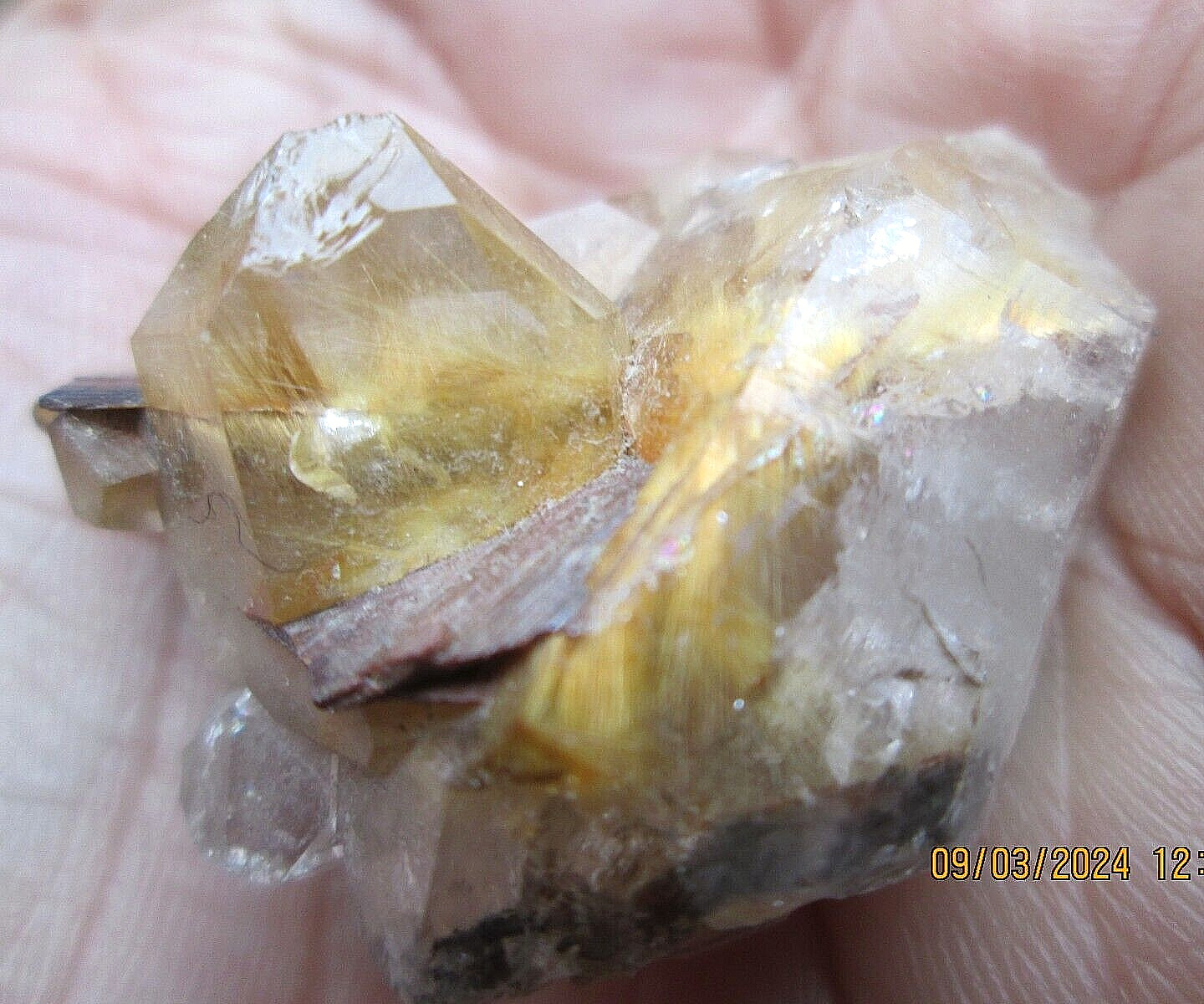 Brookite in Quartz – Rare – Small Cluster – 14.45g 3.3 x 2.5 x 2.4 cm