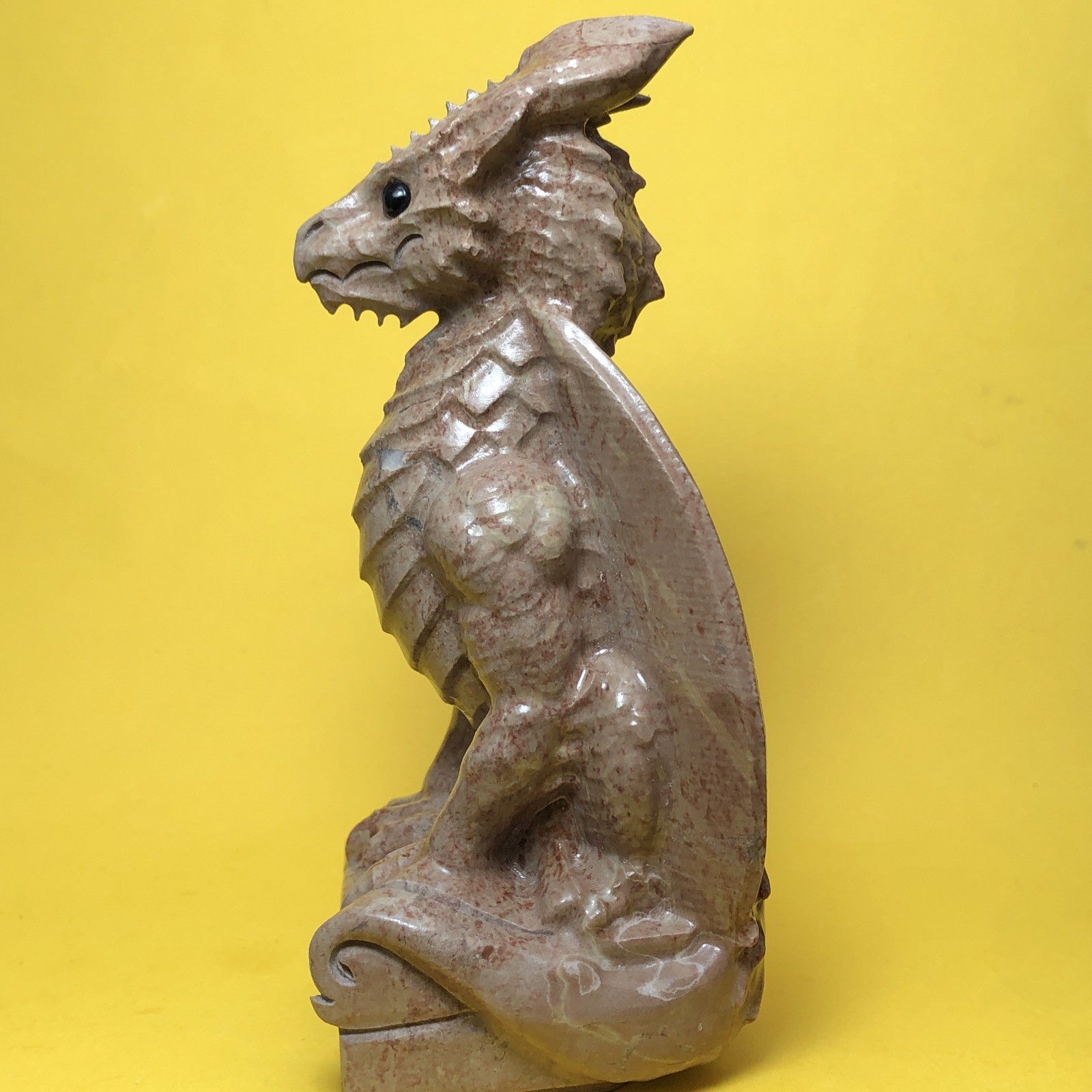 NATURAL CHINESE PAINTING STONE CRYSTAL QUARTZ MINERAL SPECIMEN CARVED DRAGON. GH