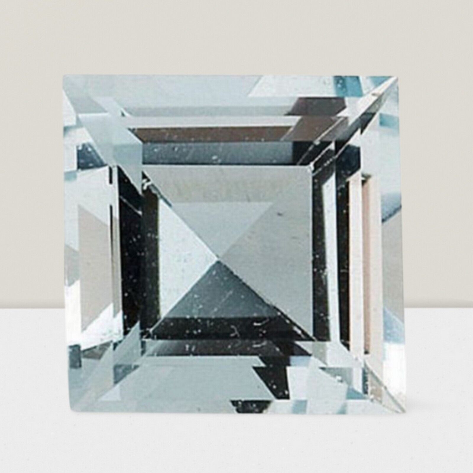 Aquamarine Square Cut Gemstone 2.1 Cts – 8 mm AAA+ Loose Gem
