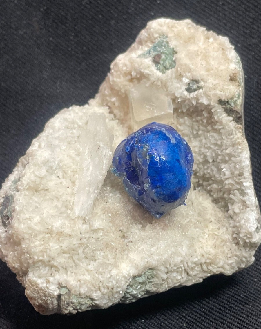 Cavansite and calcite crystal W/ quartz in mm stunning specimen [REPAIR]
