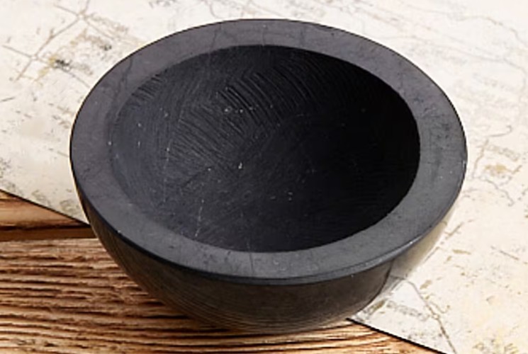 Shungite Solid Bowl – 1 lb 2.2 oz 4″ Wide Almost 1/2″ Deep