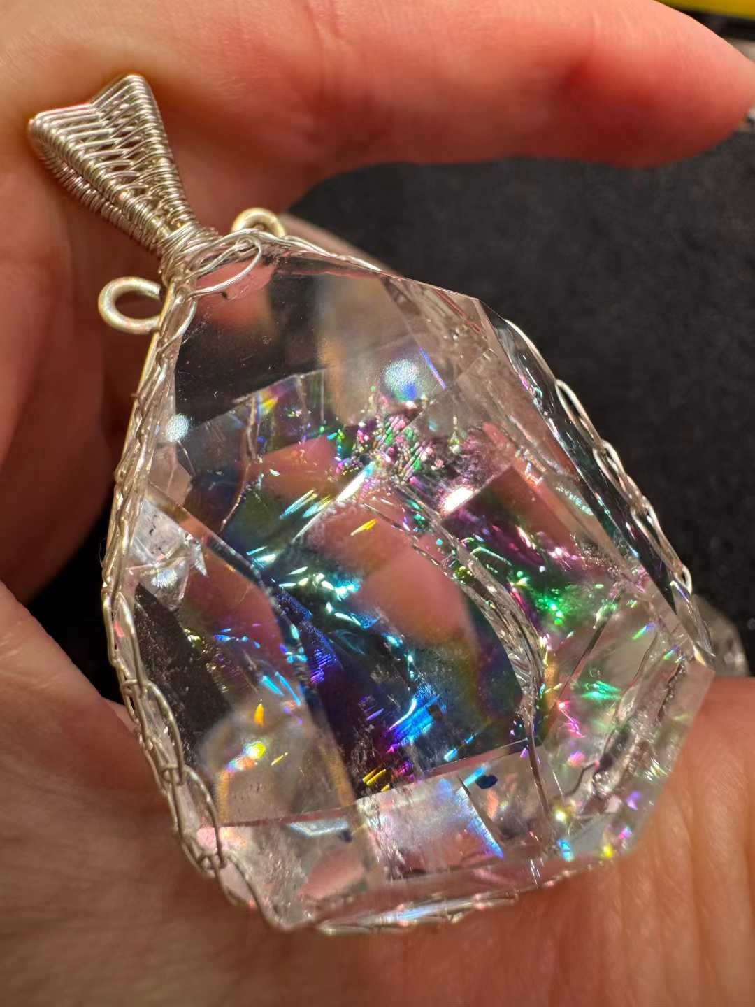 1pc A++ Natural Rainbow White Quartz Crystal Pendant Reiki Healing Gift