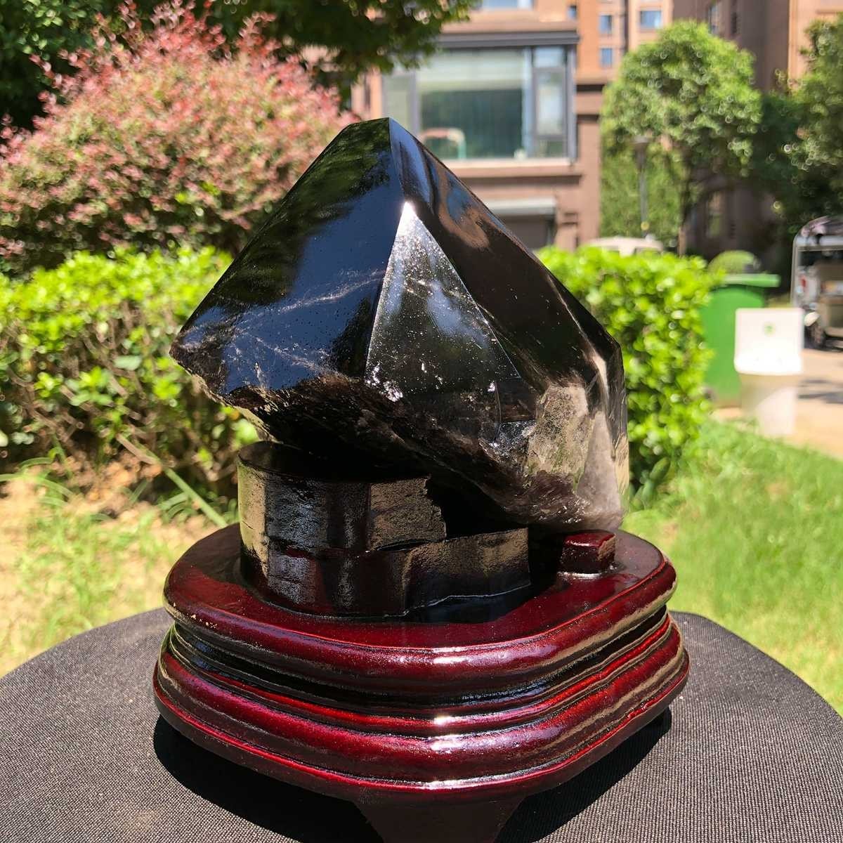 2410g Natural tea crystal specimen + pedestal MH1758