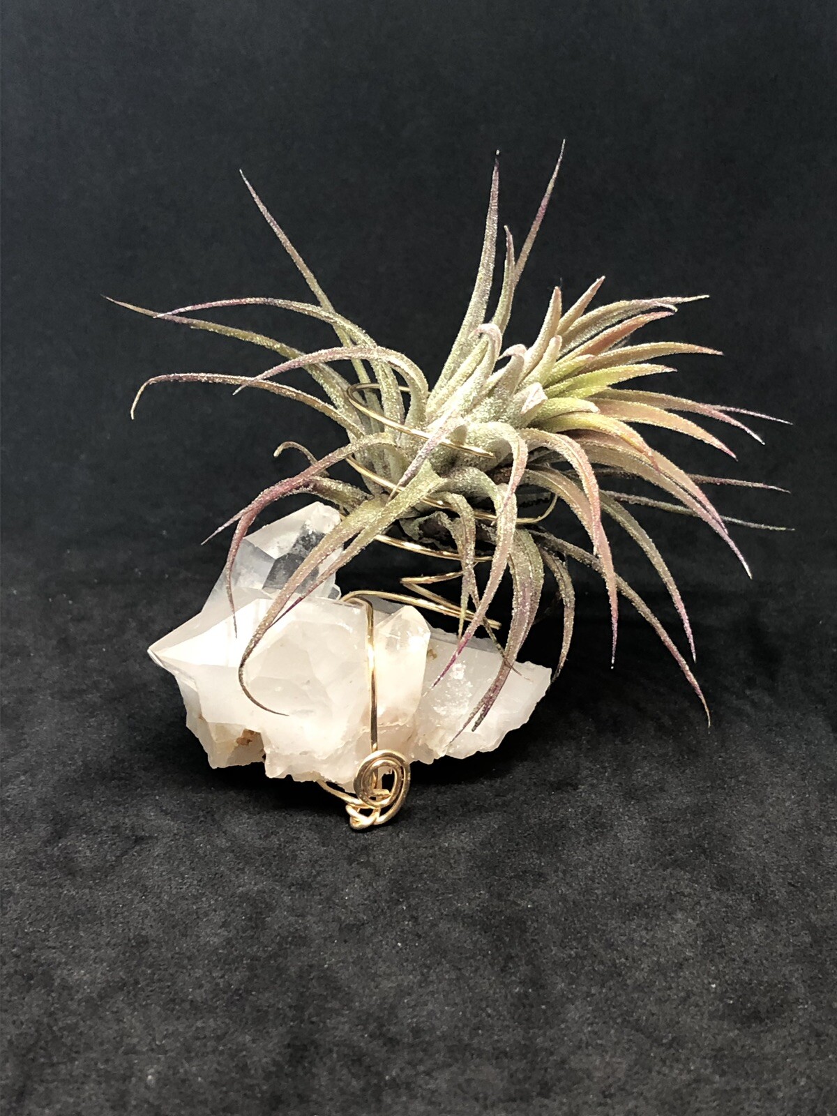 Self Healed Quartz Crystal Air Planter, 70g