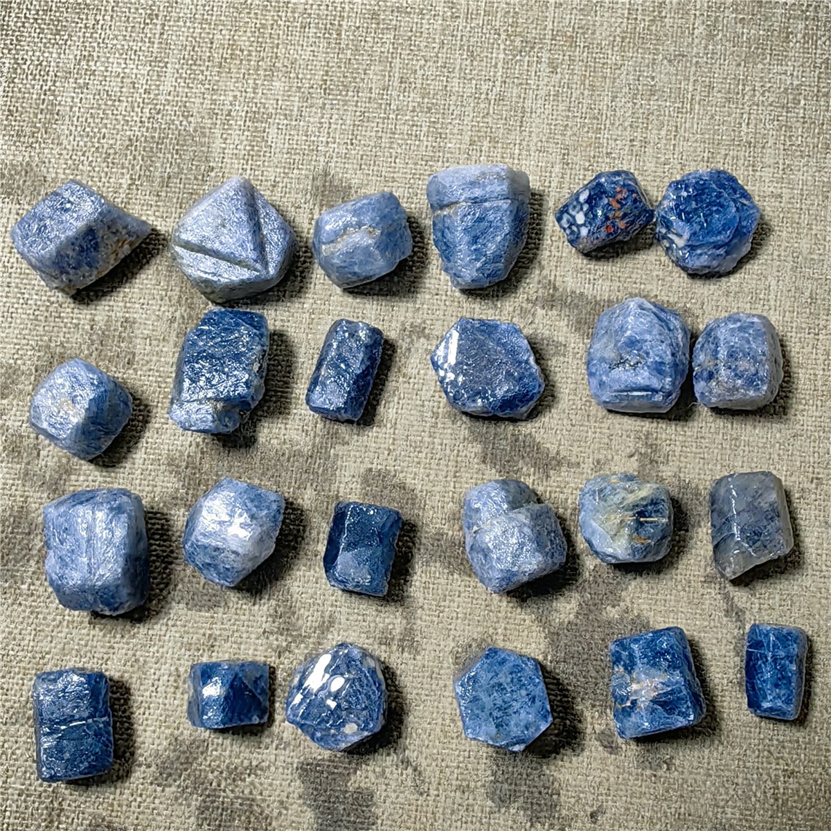 62g Natural Unheated Blue Sapphire Corundum Facet Rough Specimen 61