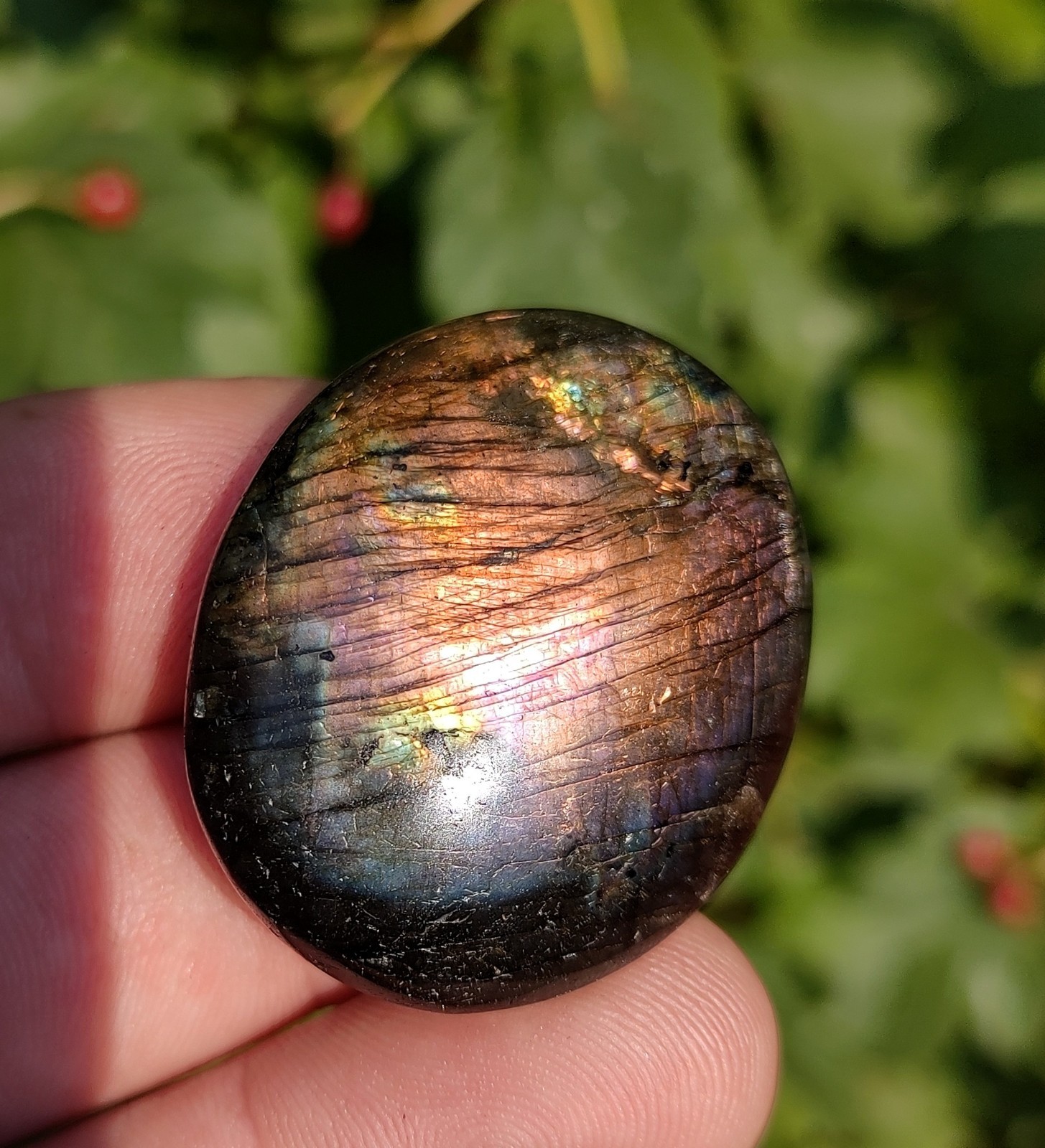 Natural Labradorite Quartz Crystal Palm stone, 33g Labradorite Crystal