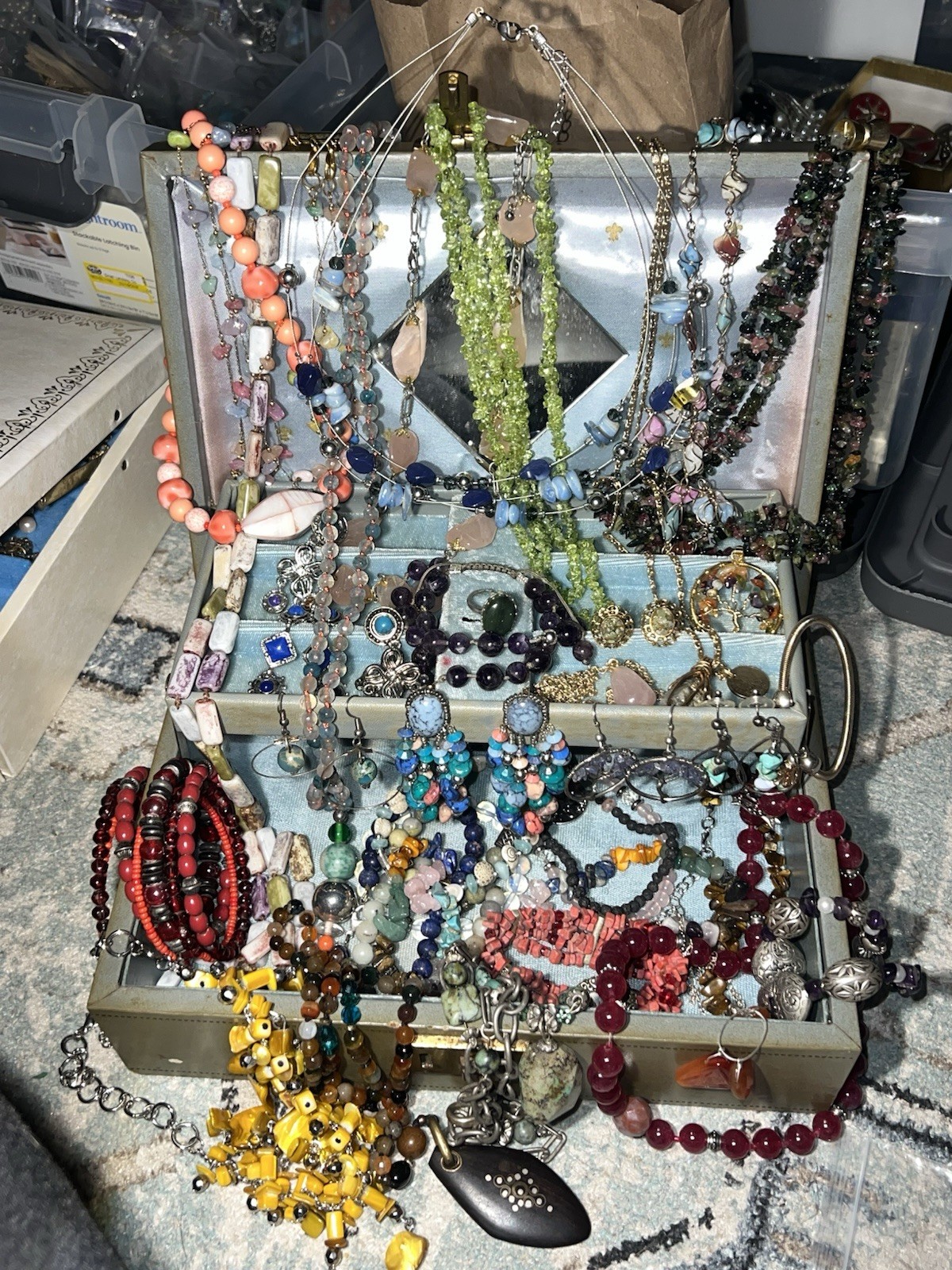 Large Lot Of 47 Natural Polished Stone Crystal Assorted Jewelry Lot 2.6lbs