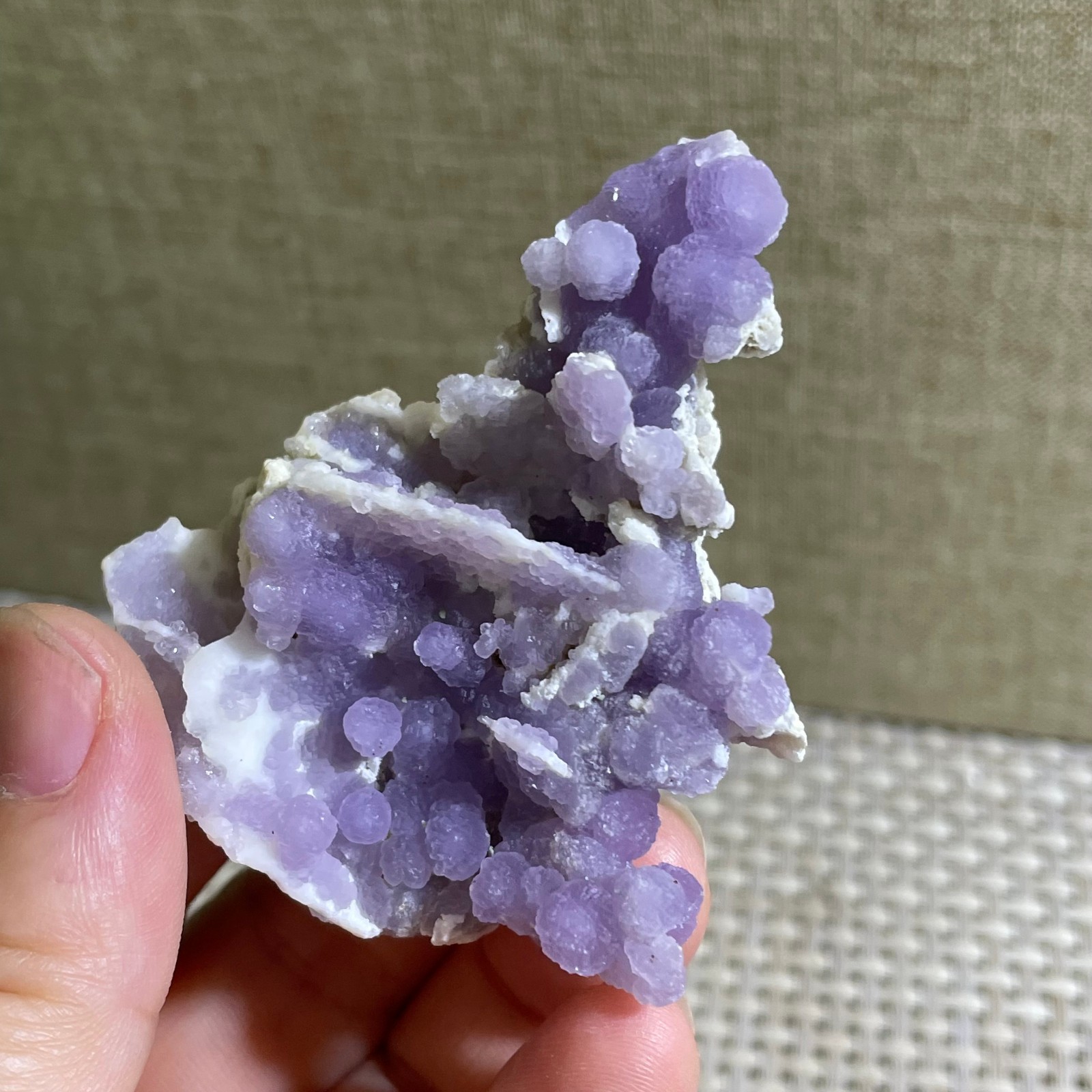 37g Purple stone, grape agate, quartz crystal, granular mineral