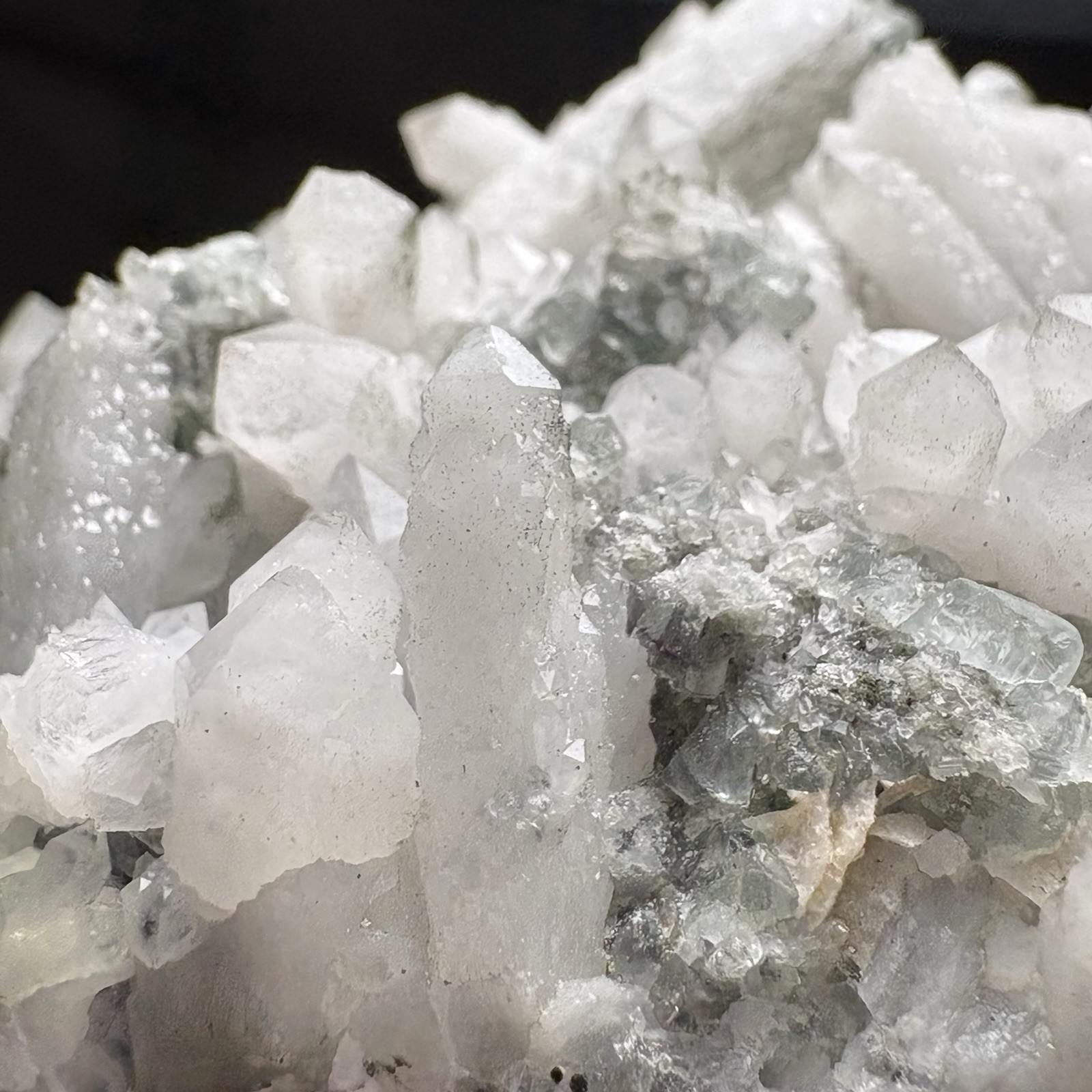 Natural Chlorite Quartz w/ Fluorite Cluster Specimen Inner Mongolia Specimen