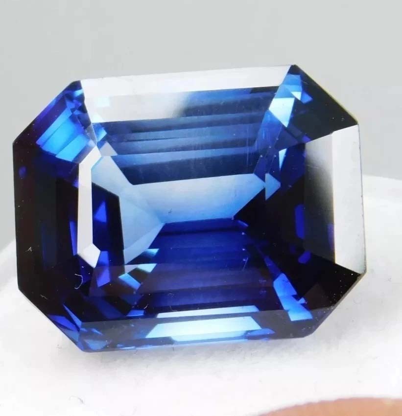 9.94 Ct Emerald Cut BLUE Sapphire GGI Certified Loose Gemstone With best Quality