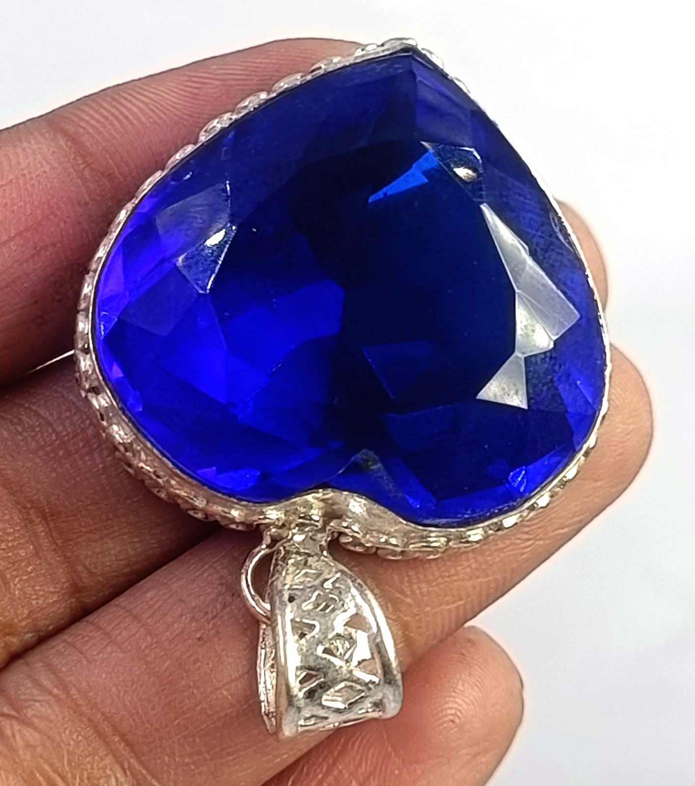 91 Ct Natural Blue Sapphire Pendant Heart Shape 925 Silver Chain IGL Gems 6JDV