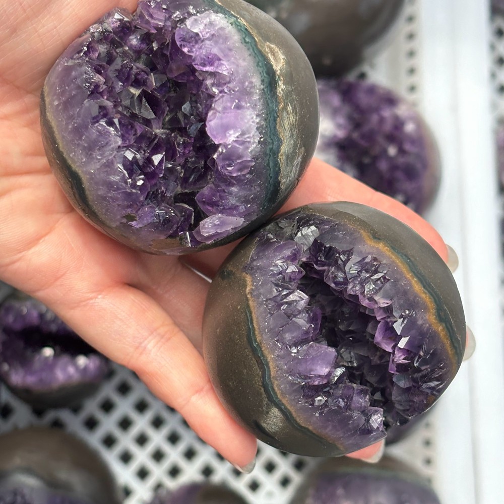 1pc Natural Amethyst crystal cave sphere Crystal gedoe ball decor healing 200g+