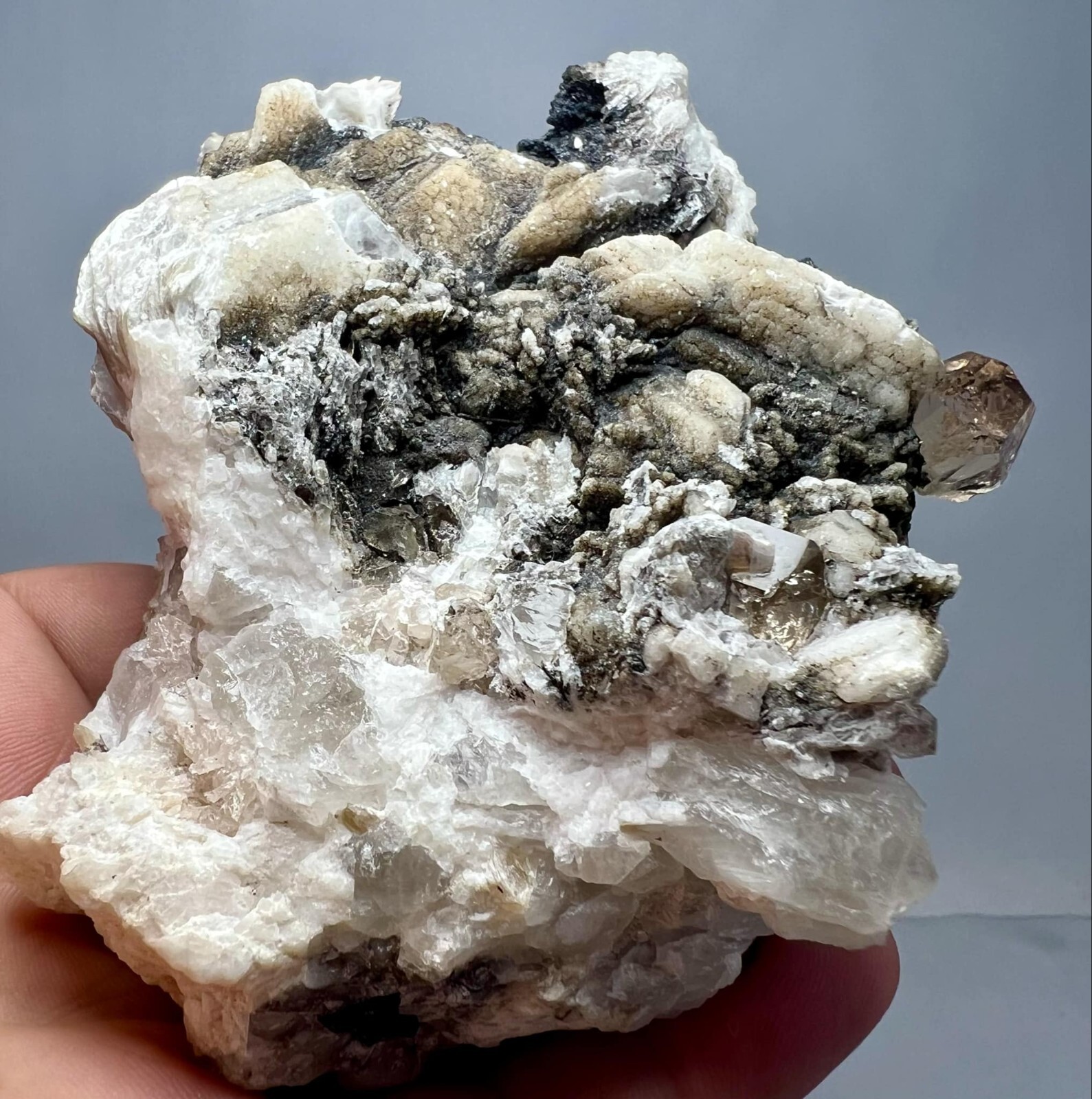 444 Gram Natural !!! Eye Clean Honey Topaz Crystals, Quartz On Feldspar @PAK