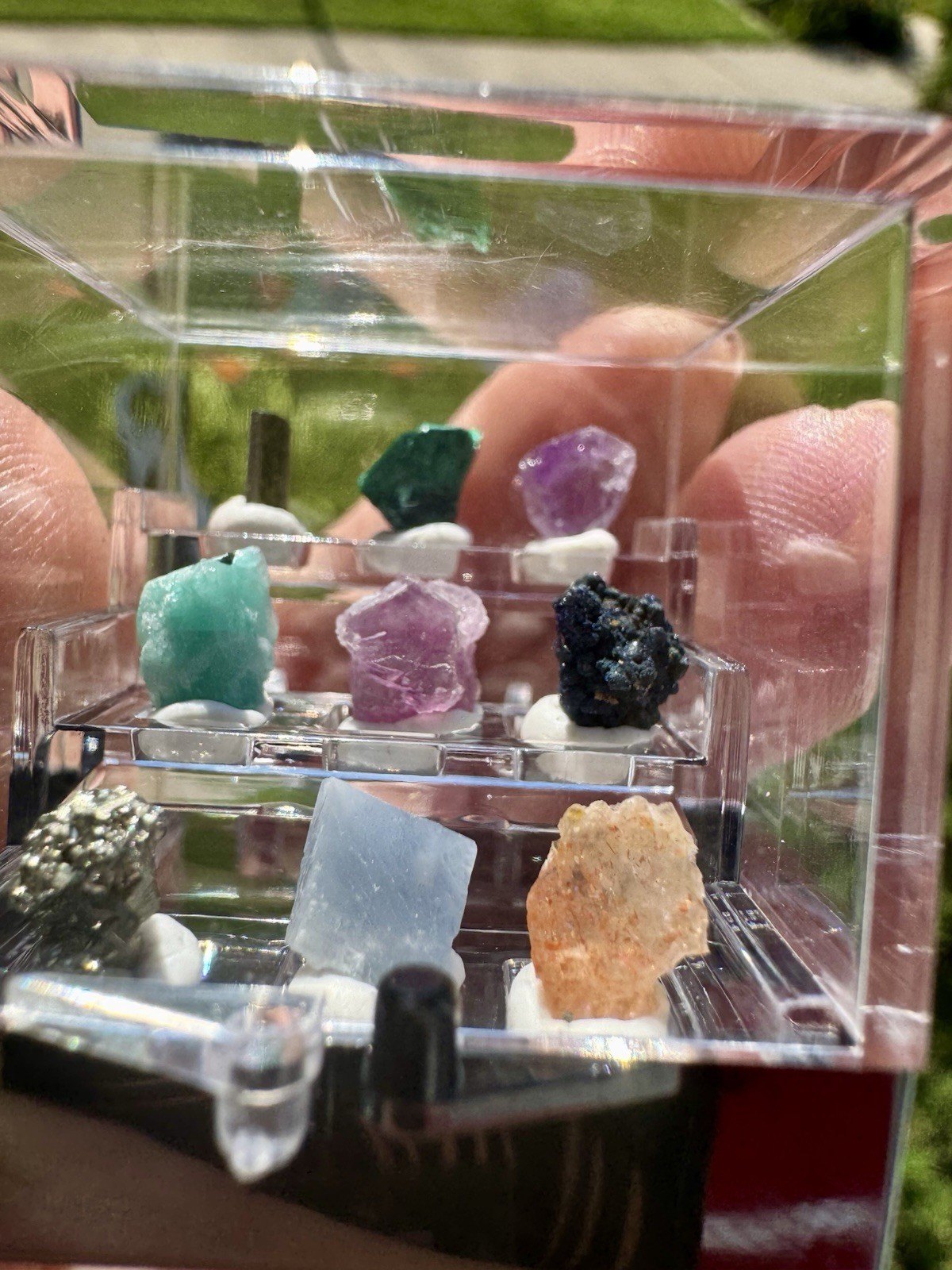 Collection If 9 Mini Specimens In Perky Box. See Stones In Description