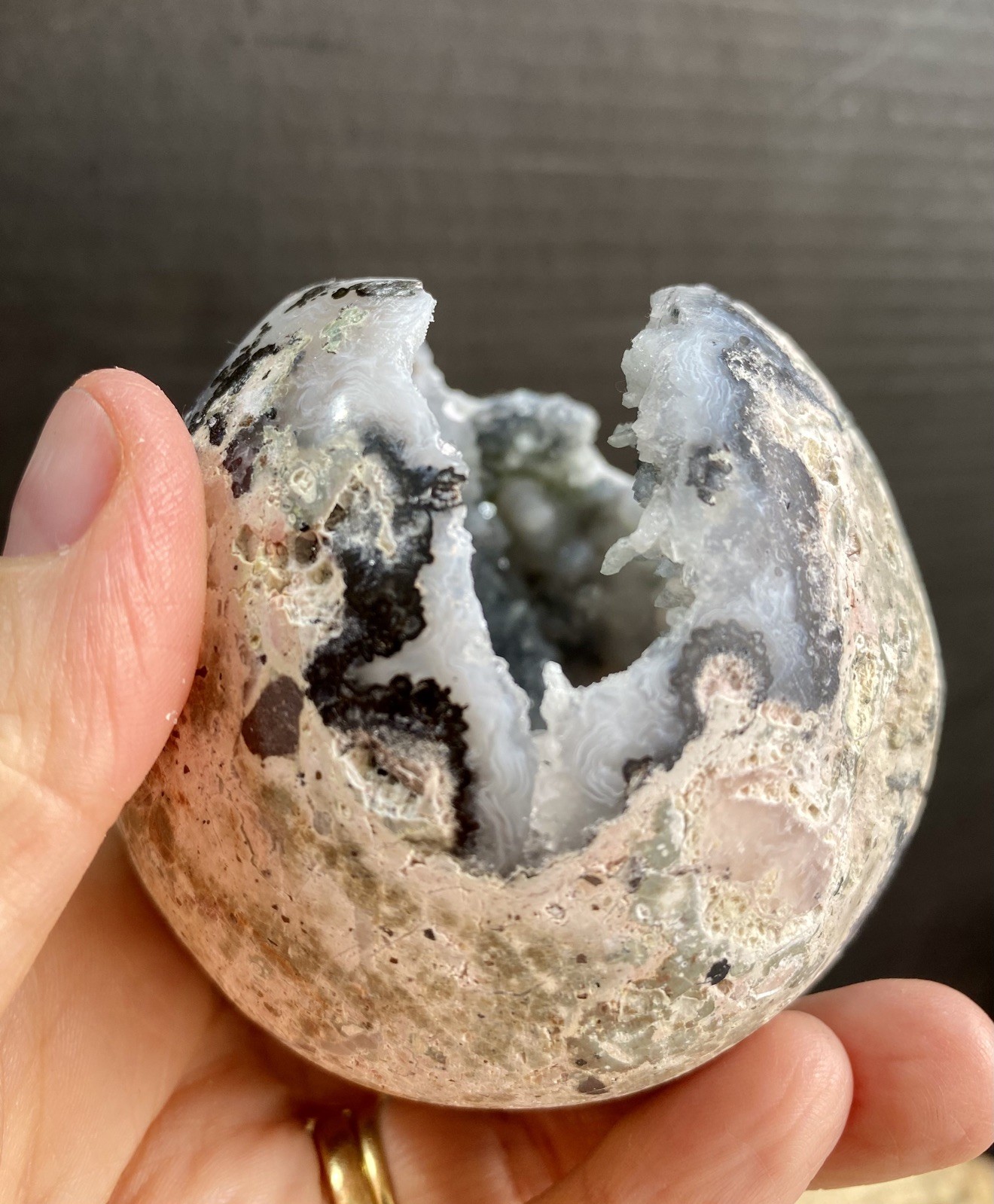 Crystal Argentina Agate Geode Sphere Druzy Raw UV High Quality Rare 264g 7.7cm