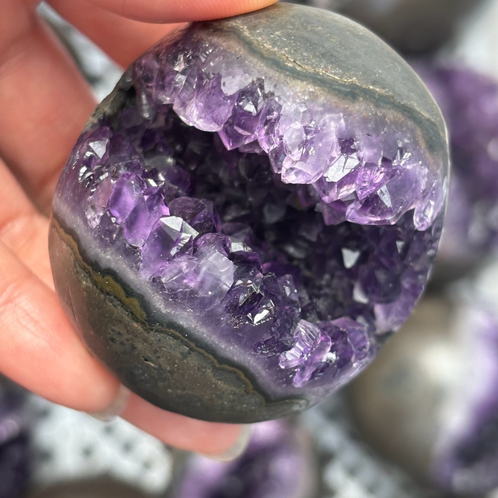 1pc Natural Amethyst Crystal Cave Sphere Crystal Gedoe Ball Decor Healing 200g+