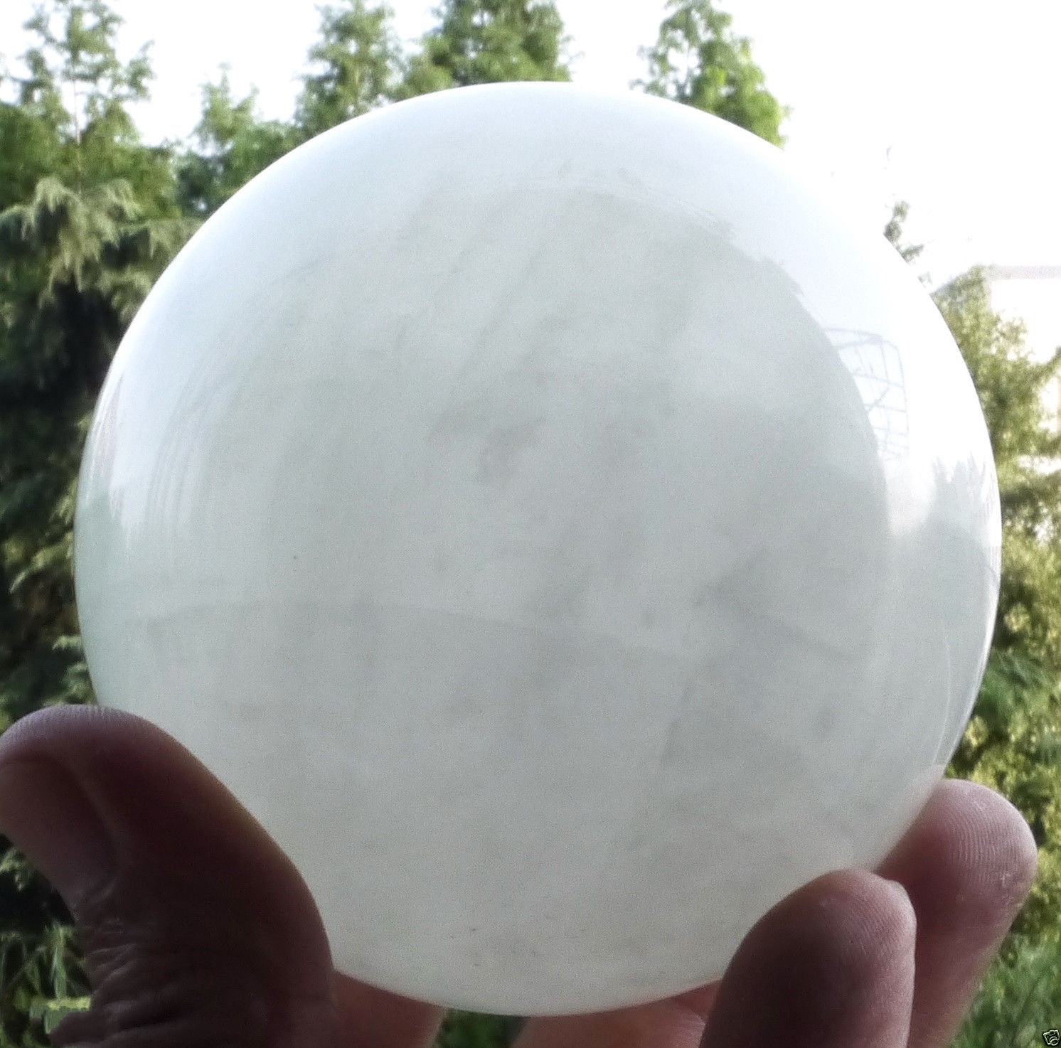 80MM + Stand Natural White fluorite Crystal Sphere Glow In The Dark Stone