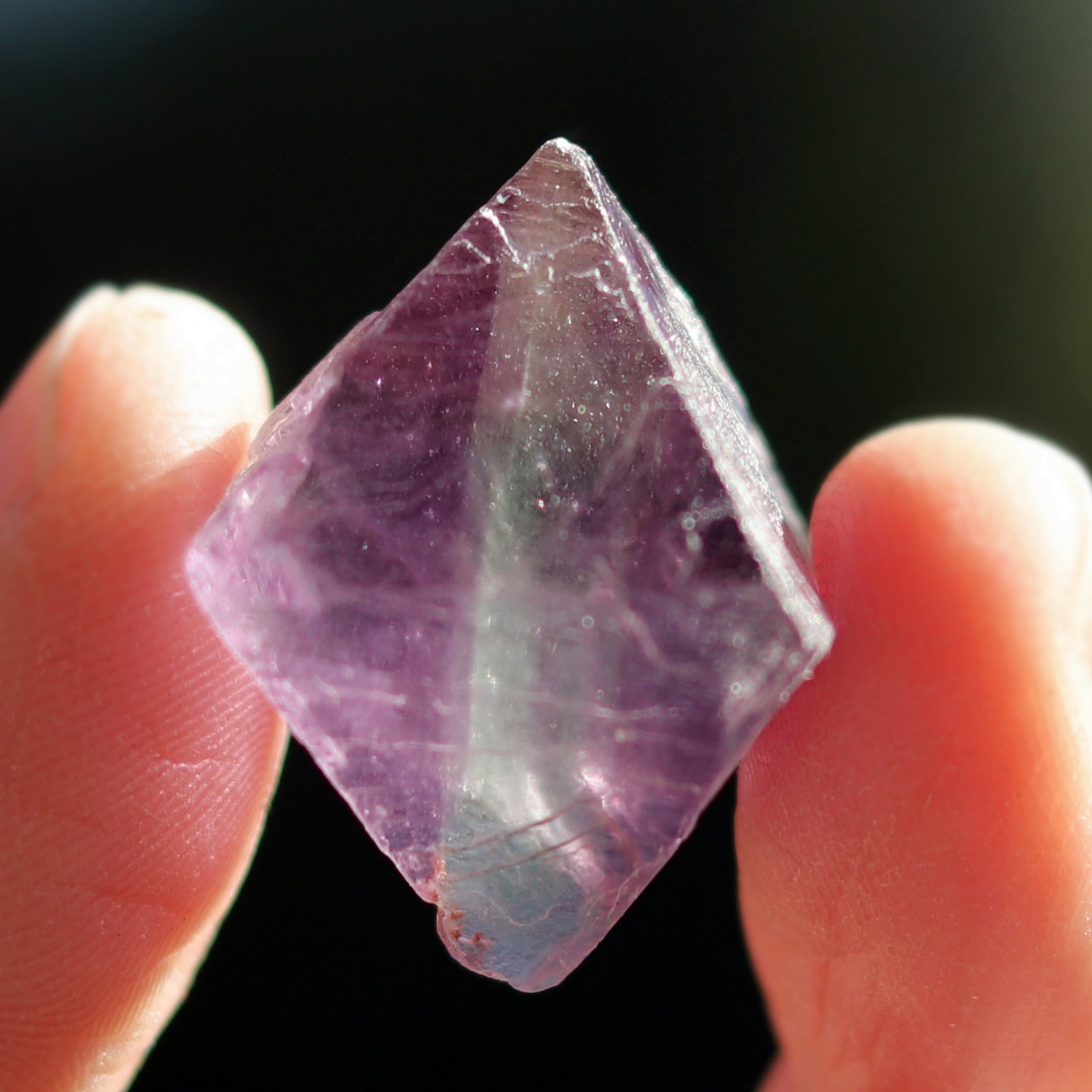 Fluorescent Mineral Specimen: Fluorite Octahedron (FLU63)