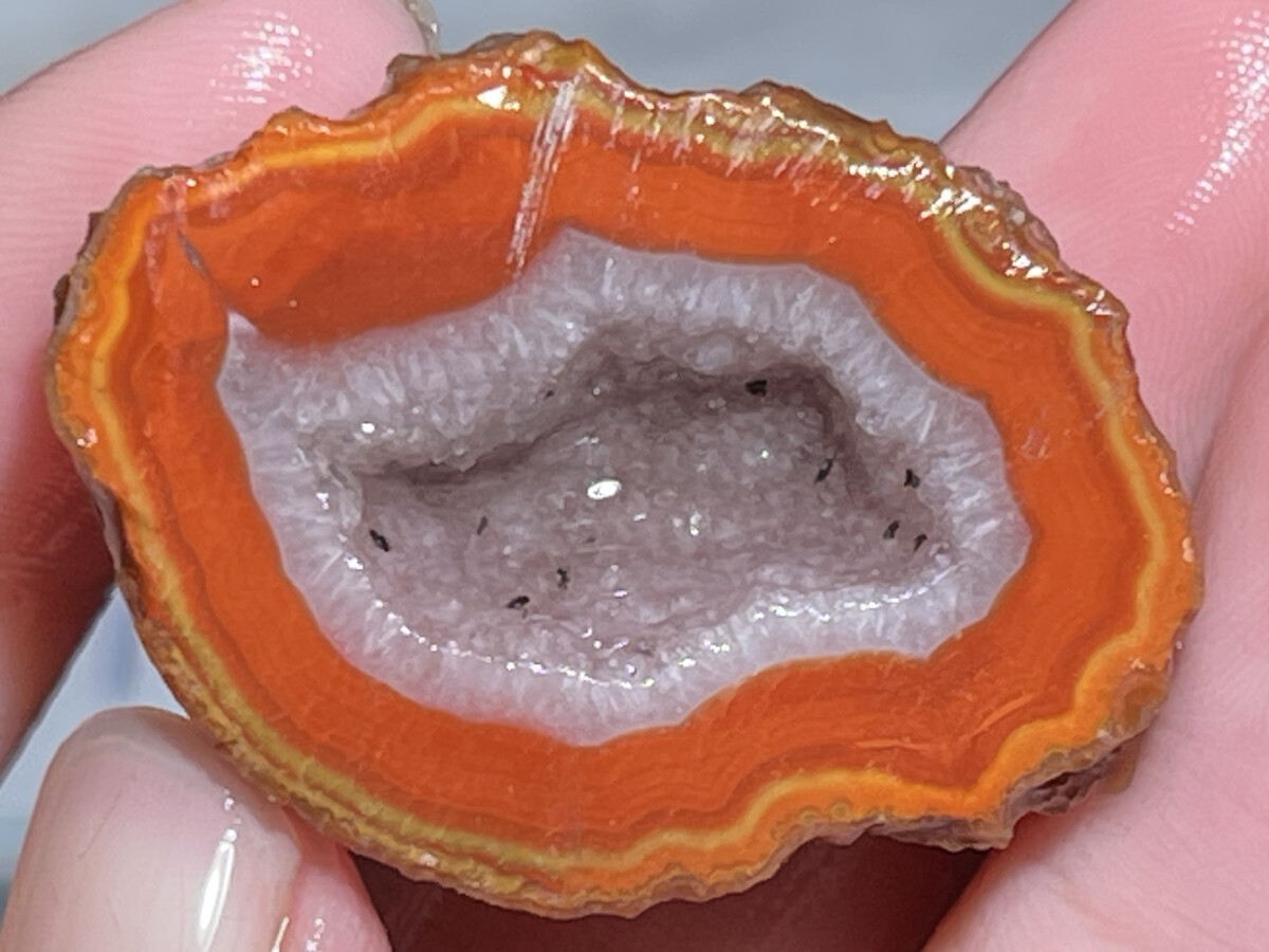 1Pair China Agate Hebei xuanhua natural Crystal Geodes collectible 25g D324