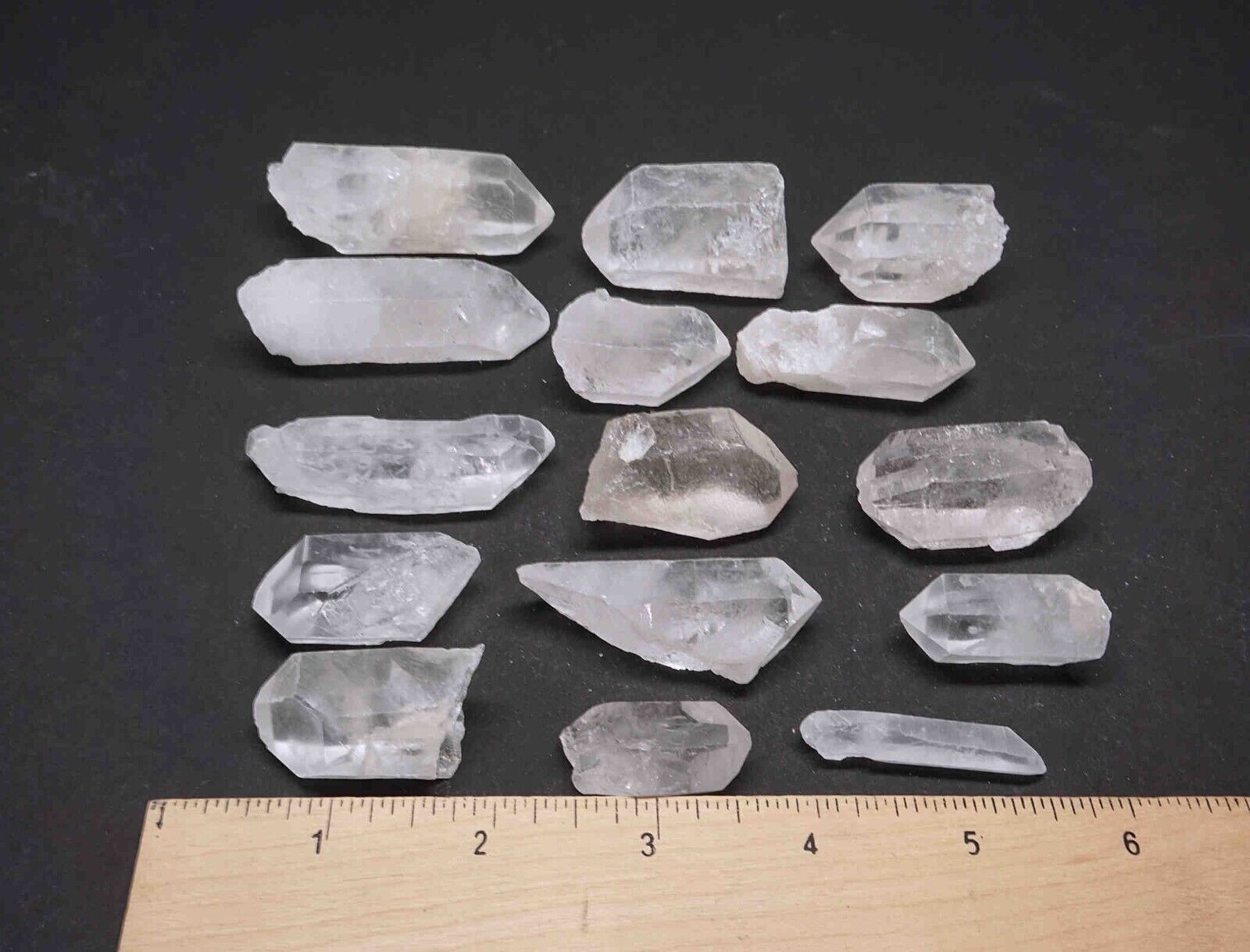 Quartz Crystal Points 10 Oz Box Raw Natural Clear Crystals Wholesale Gemstones