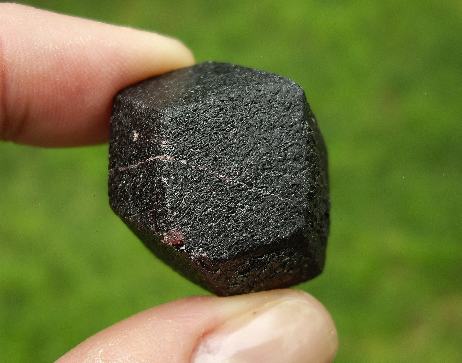 Deep Red Medium Large Garnet Crystal (Almandine ) 29.8g