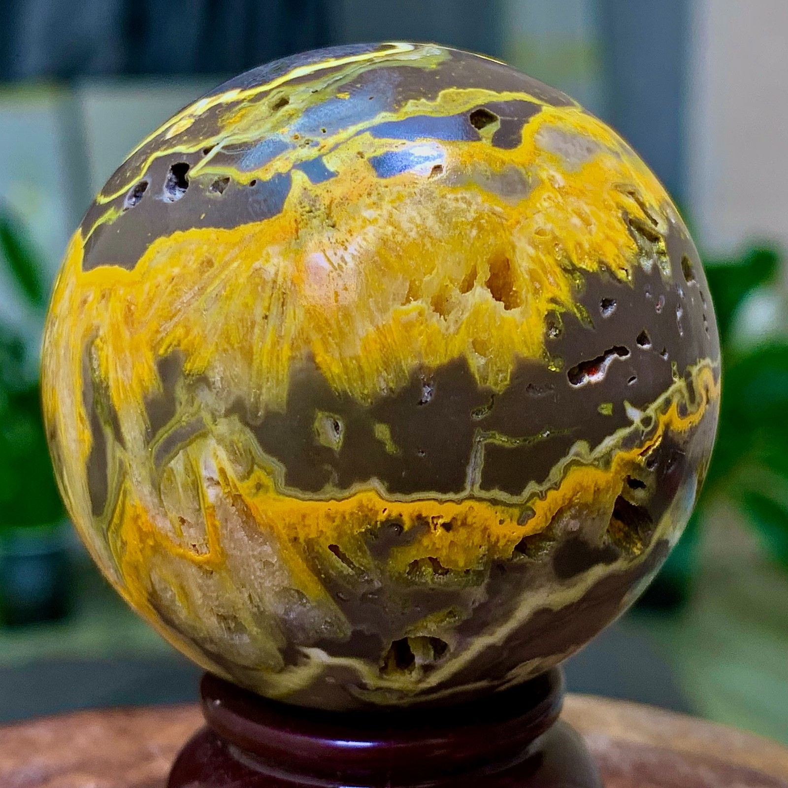 185G Natural striped agate stone sphere Crystal Mineral ball Specimen