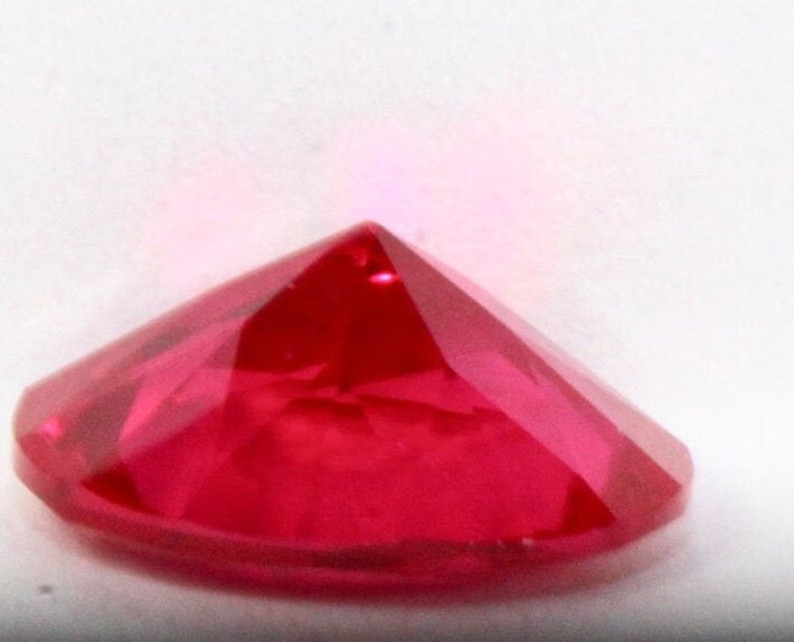 10.2 Ct+ Natural Flawless Mozambique Red Ruby Round Loose Gemstone Cut