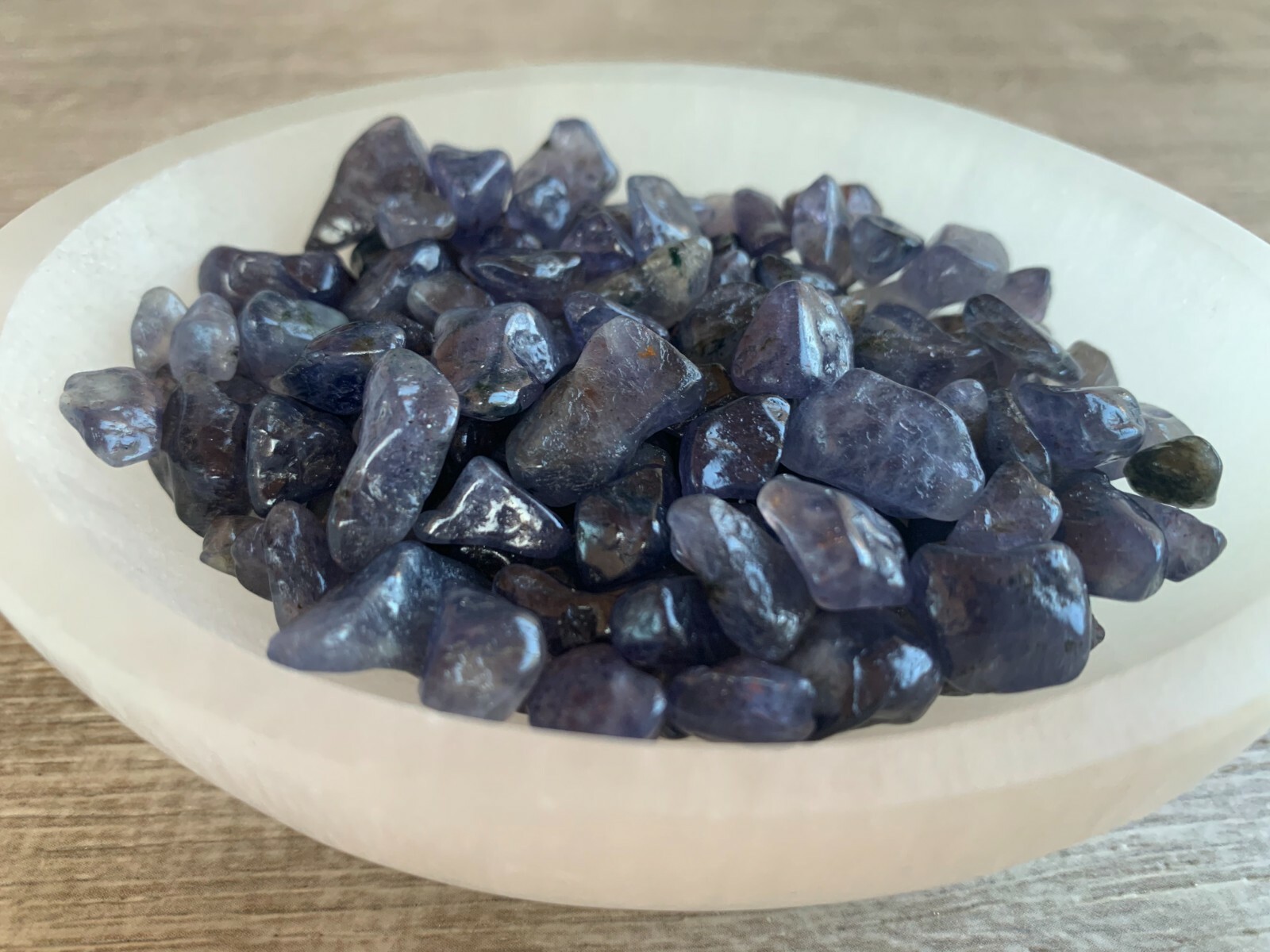 Grade A++ Iolite Semi Tumbled Gemstone Mini Chips 5 – 18 mm, Wholesale Bulk Lot