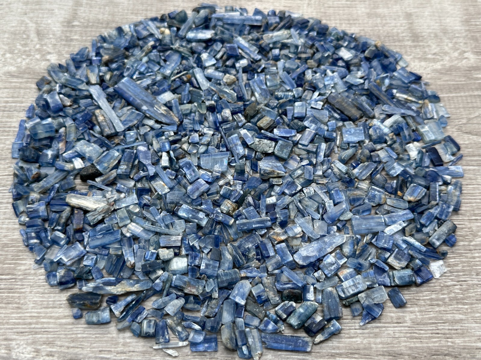 Grade A++ Blue Kyanite Semi Tumbled Gemstone Mini Chips 5-18 mm, Wholesale Bulk