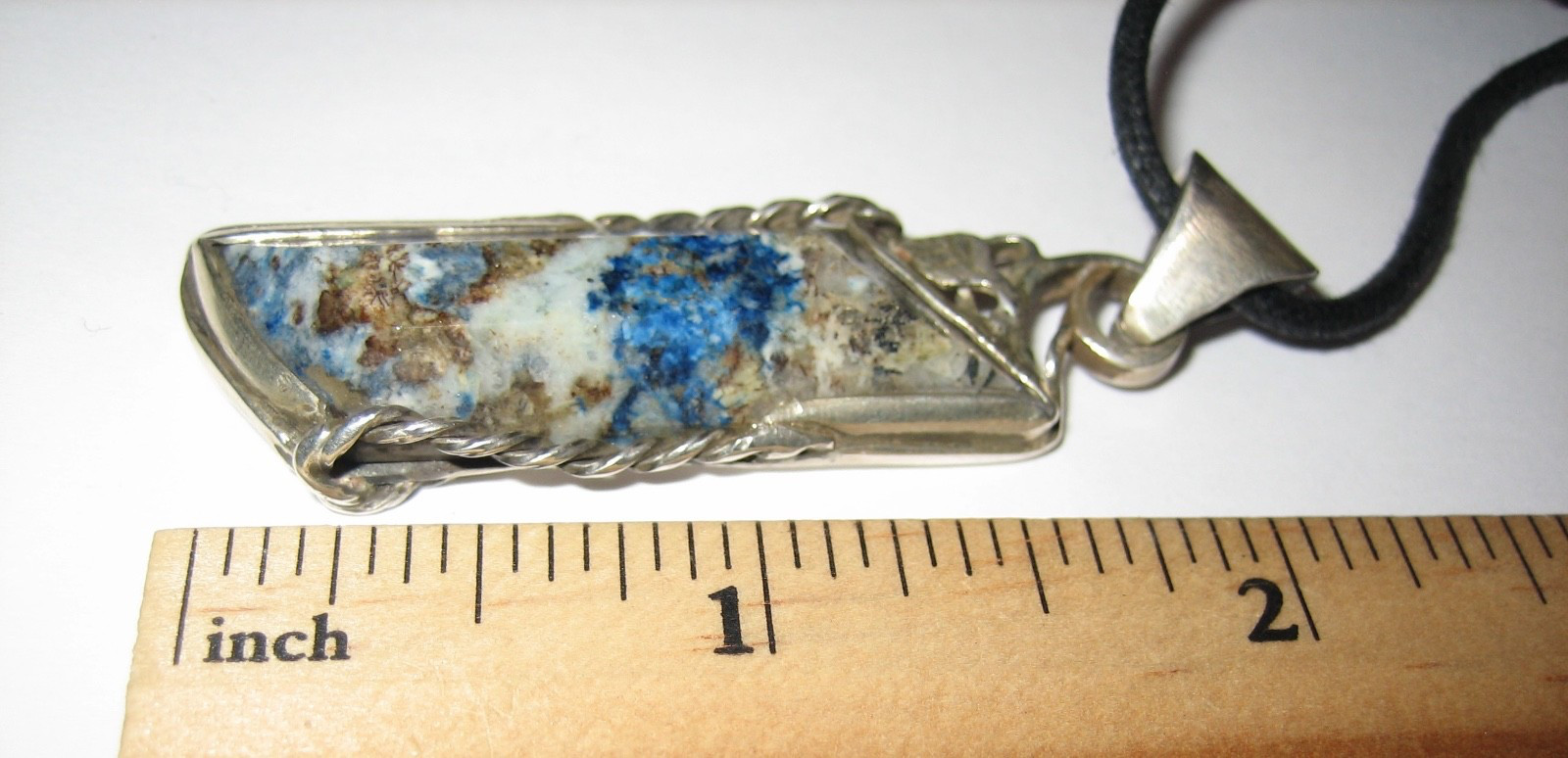 2″ (2.3″ W/ BAIL) x 0.6″ RARE!! SCORZALITE .925 STERLING SILVER STONE PENDANT NH