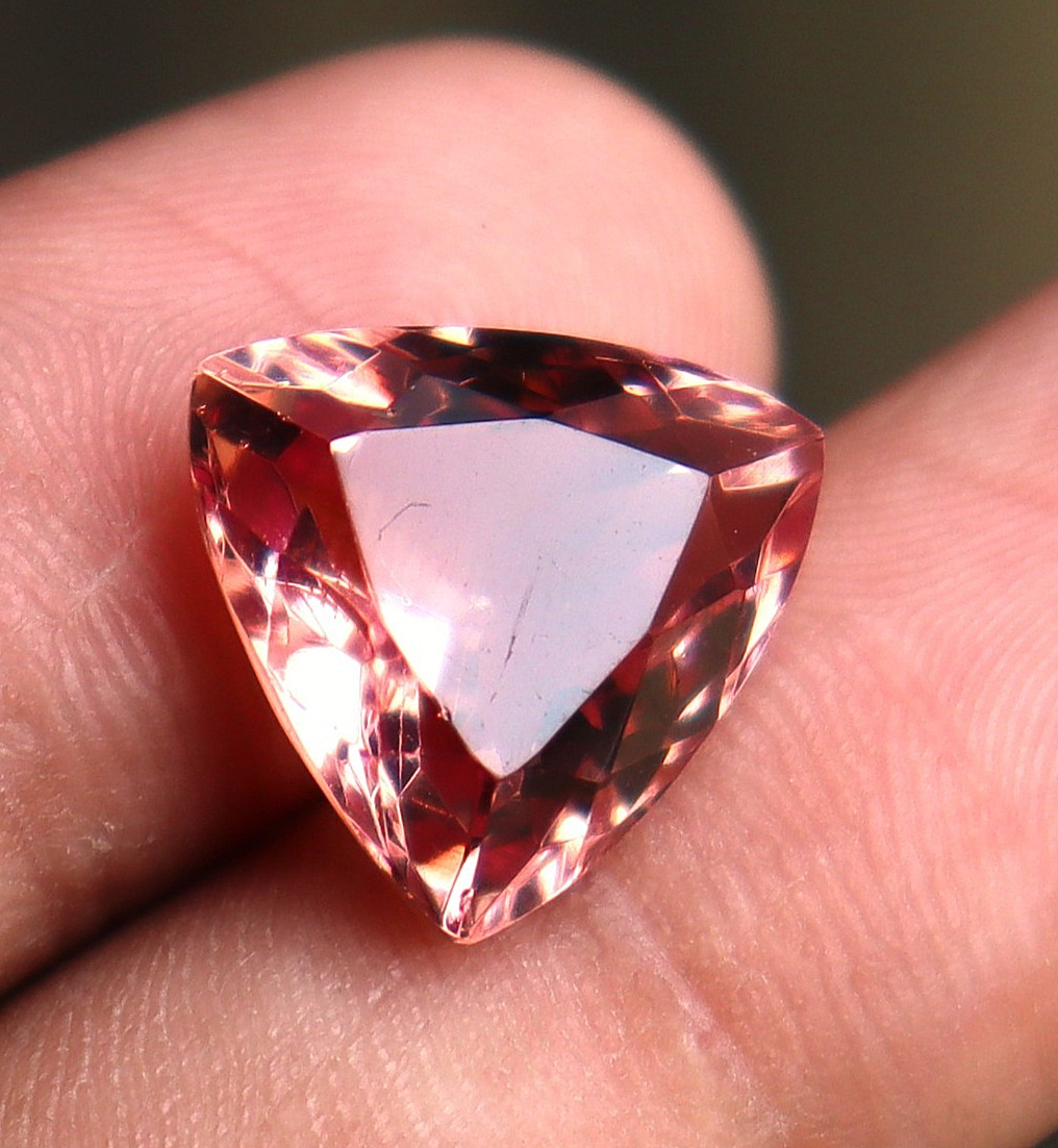 Natural Alexandrite Color Changing Loose Gemstone Trillion Cut 10.45 Ct