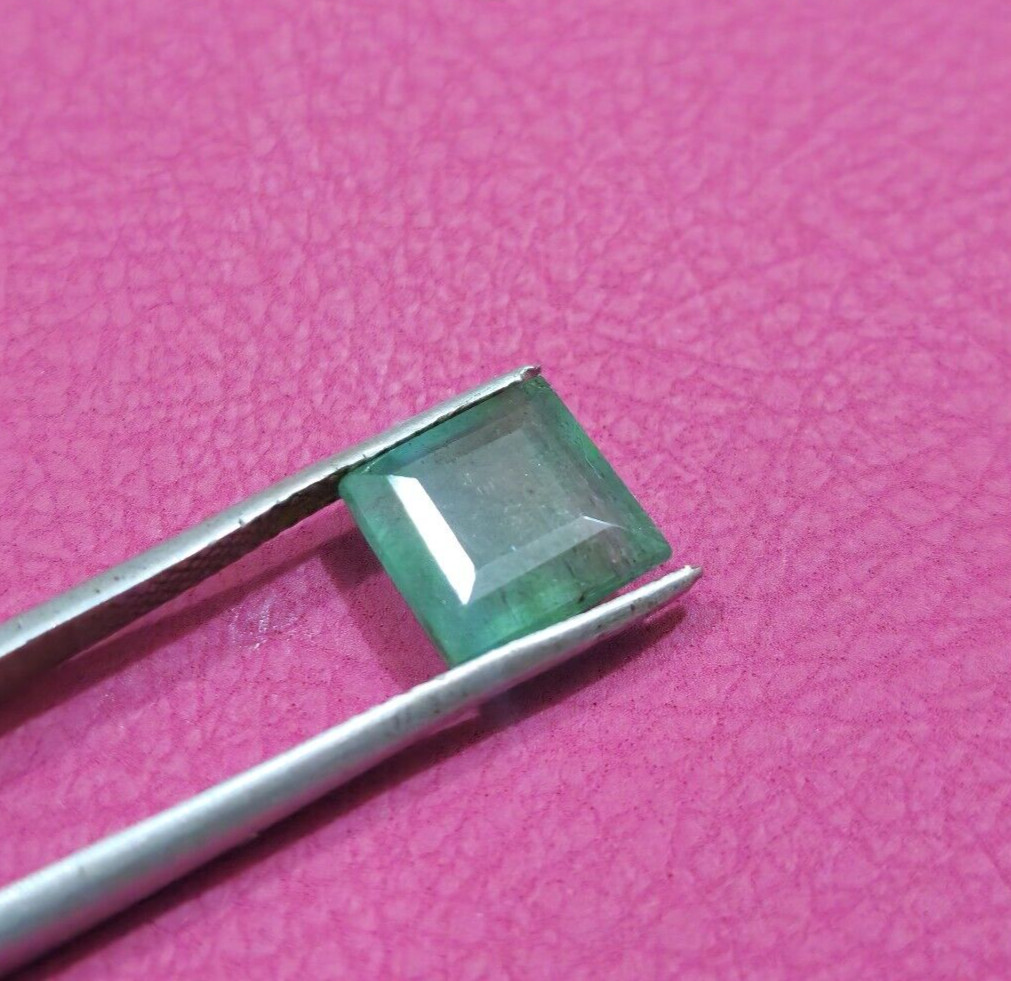 Glowing 2.90 Crt Green Zambian Emerald Faceted Square Cut Shape Loose Gemstone