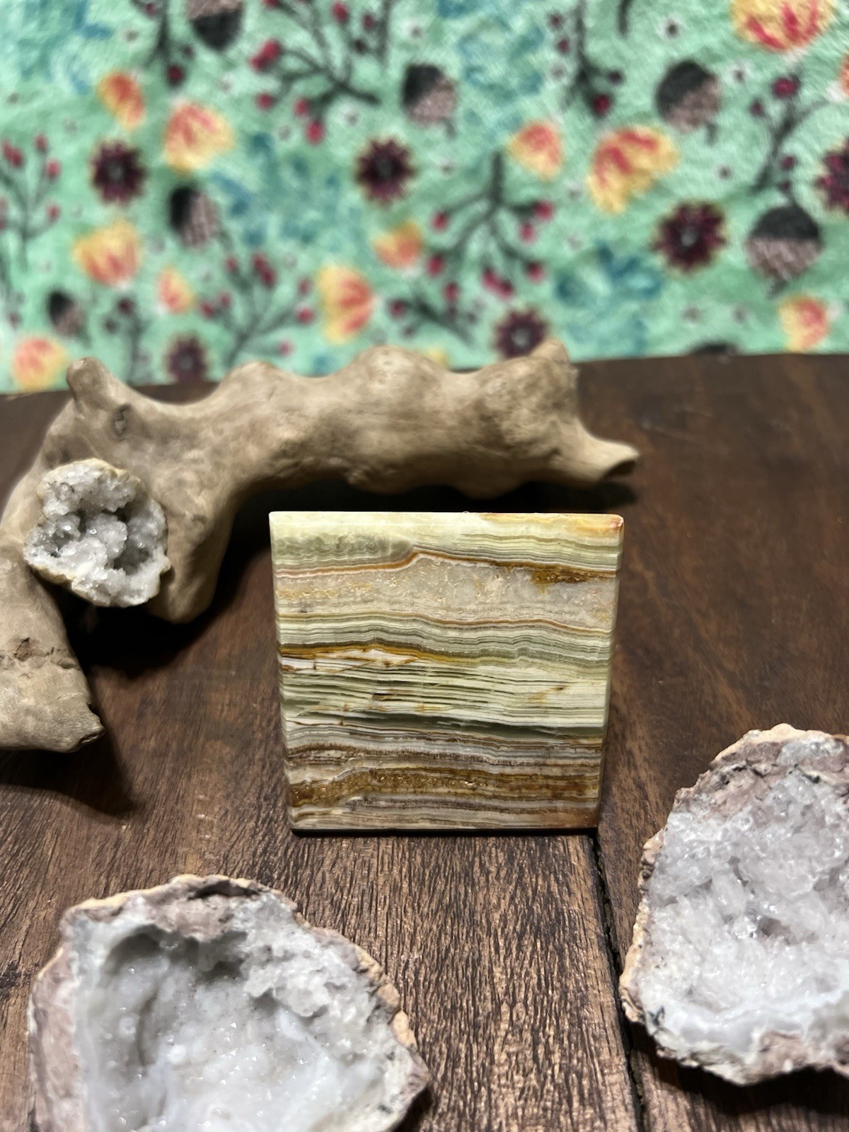 Crystal Geode Driftwood Decor Set Natural Onyx Stone Pyramid