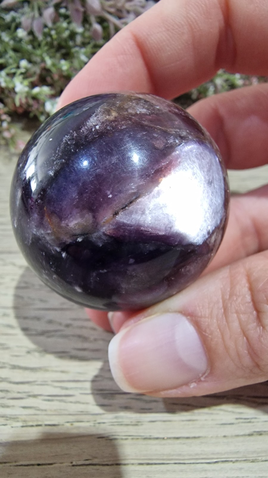 Purple Mica Crystal Sphere Strong Flash Free Holder 101g 40.6mm