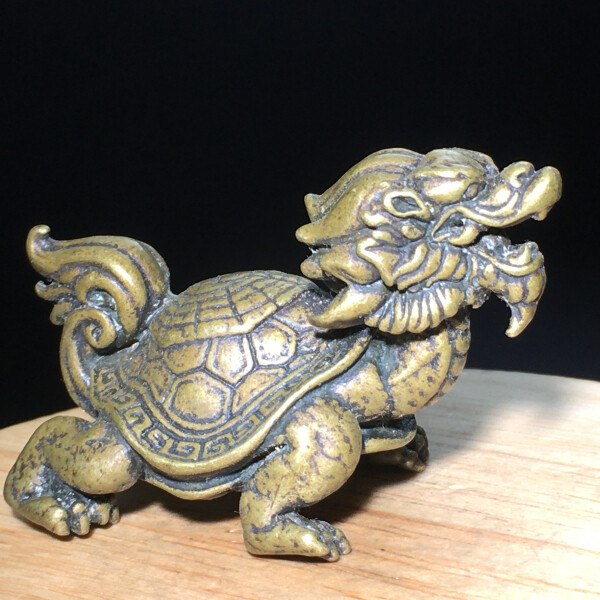 103g Ancient Chinese Handcrafted.Brass Exquisite. Dragon turtle sculpture.gift
