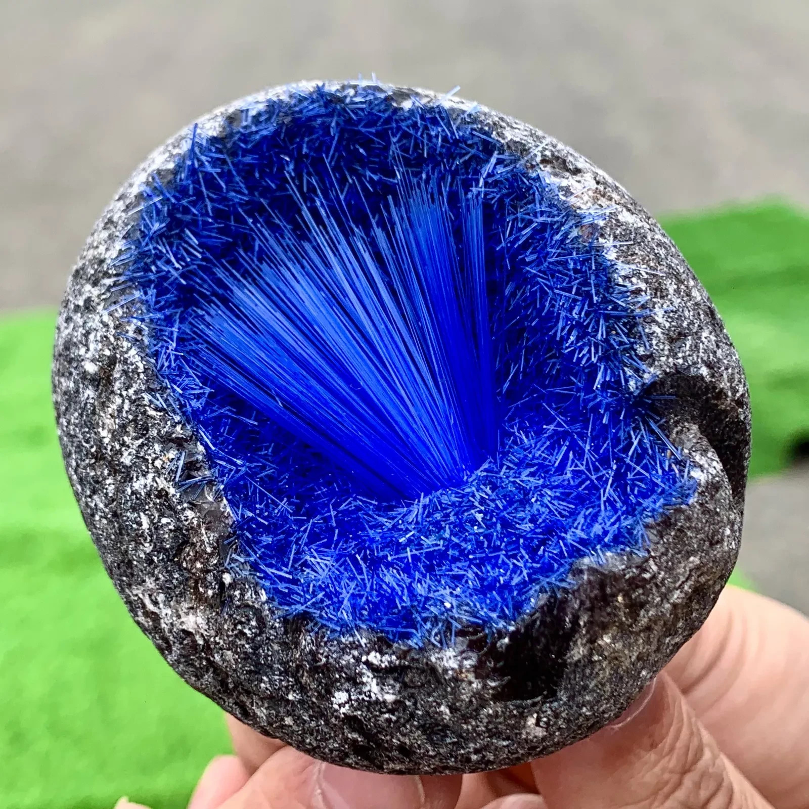 Rare Blue Magnetite Quartz Clusters Goethite Quartz Energy Stone Specimen Gifts