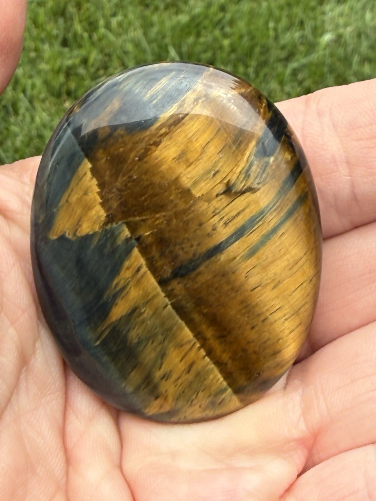 Natural Blue Tiger Eye Palm Stone Polished Crystal Worry Stone Flash Pocket
