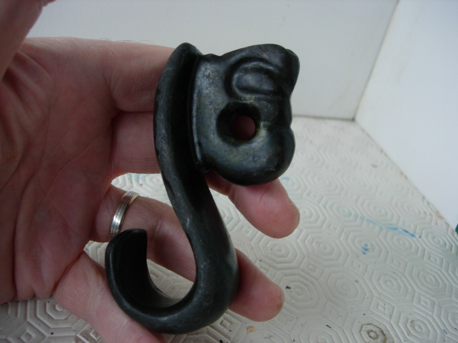 hongshan hook shape thing 98 mm no 1