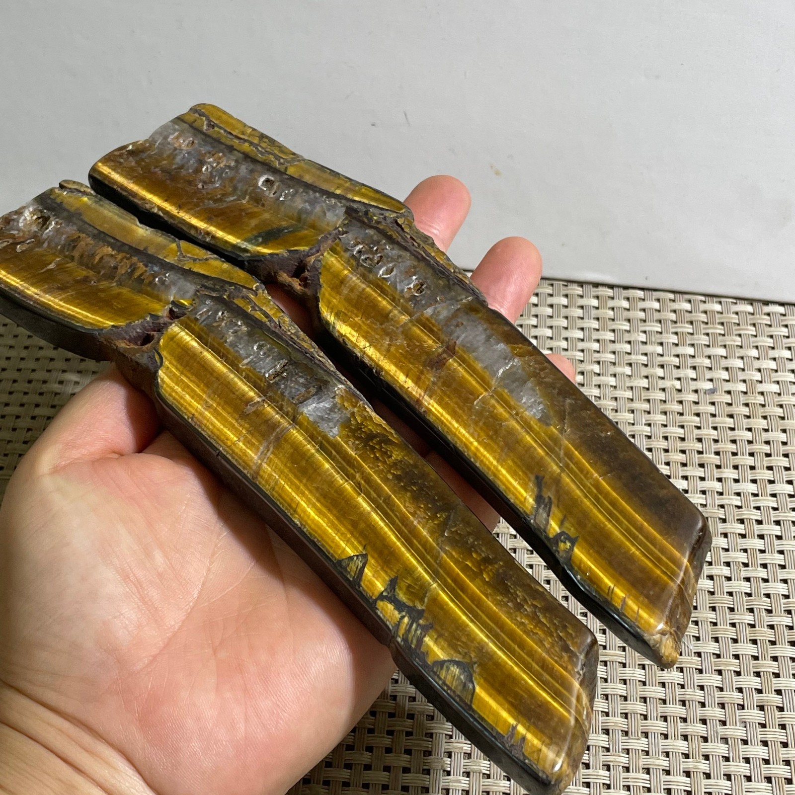 283g Natural tiger’s-eye Rough Raw Stone Rock Specimen Reiki healing 2pcs