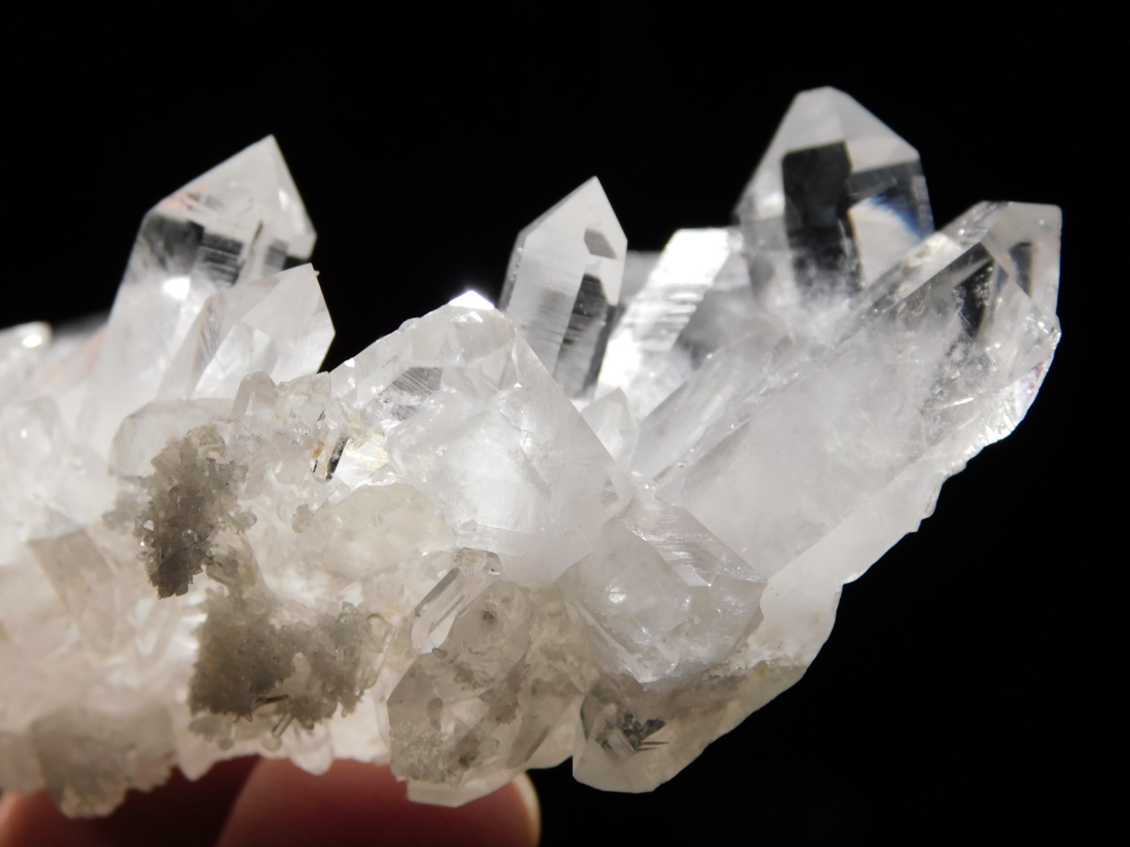 VERY TRANSLUCENT Quartz Crystal FLOATER Cluster Collier Creek Arkansas 108gr
