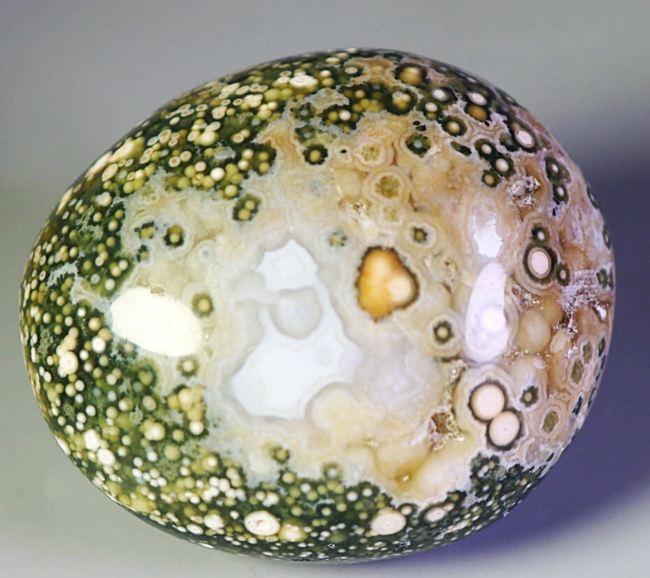 Natural Round Eye Ocean Jasper Agate Quartz Crystal Palm Stone Mineral Specimen
