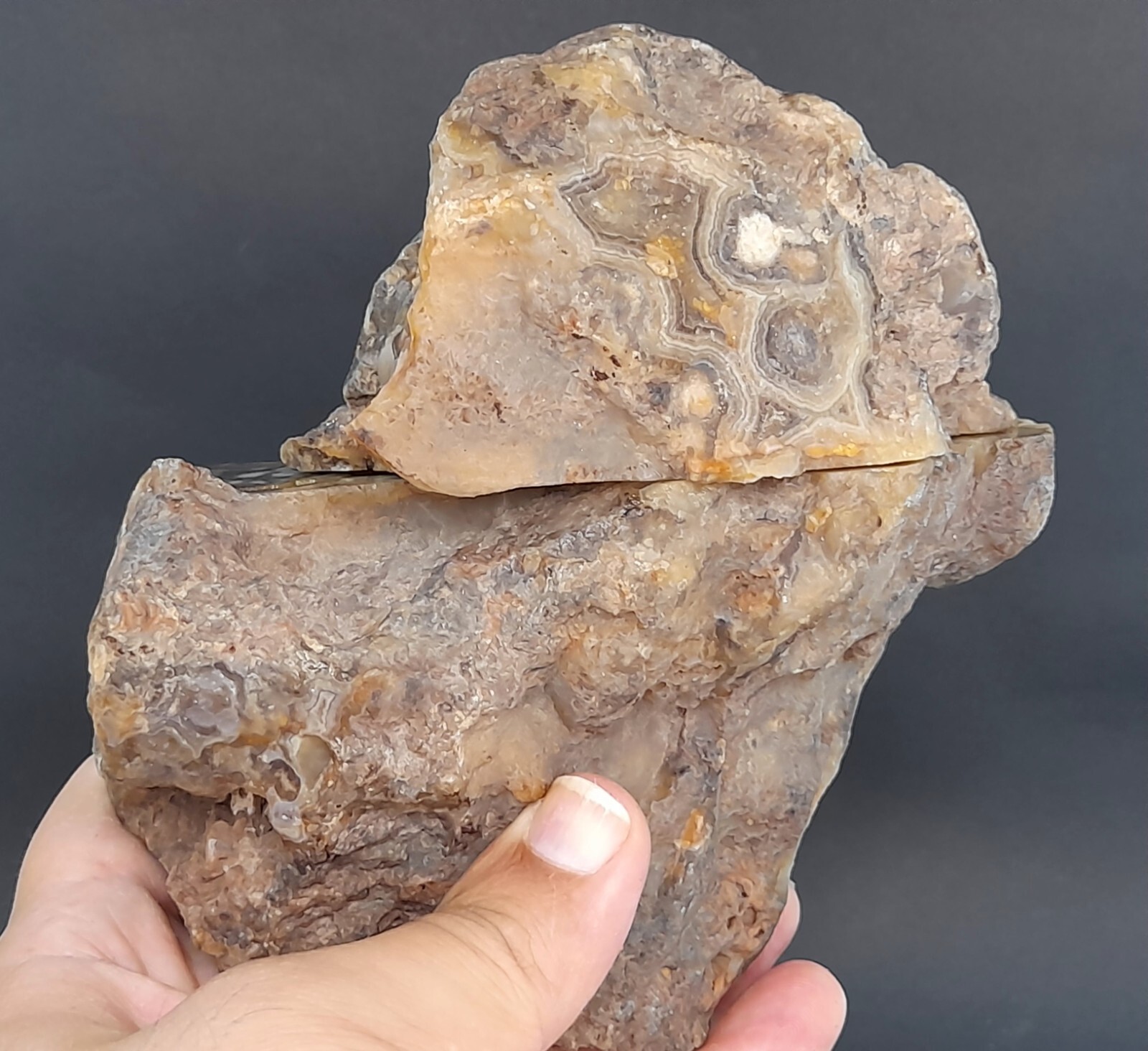 1650g/3.64 lb turkish banded quartz agate stone, customs duty included
