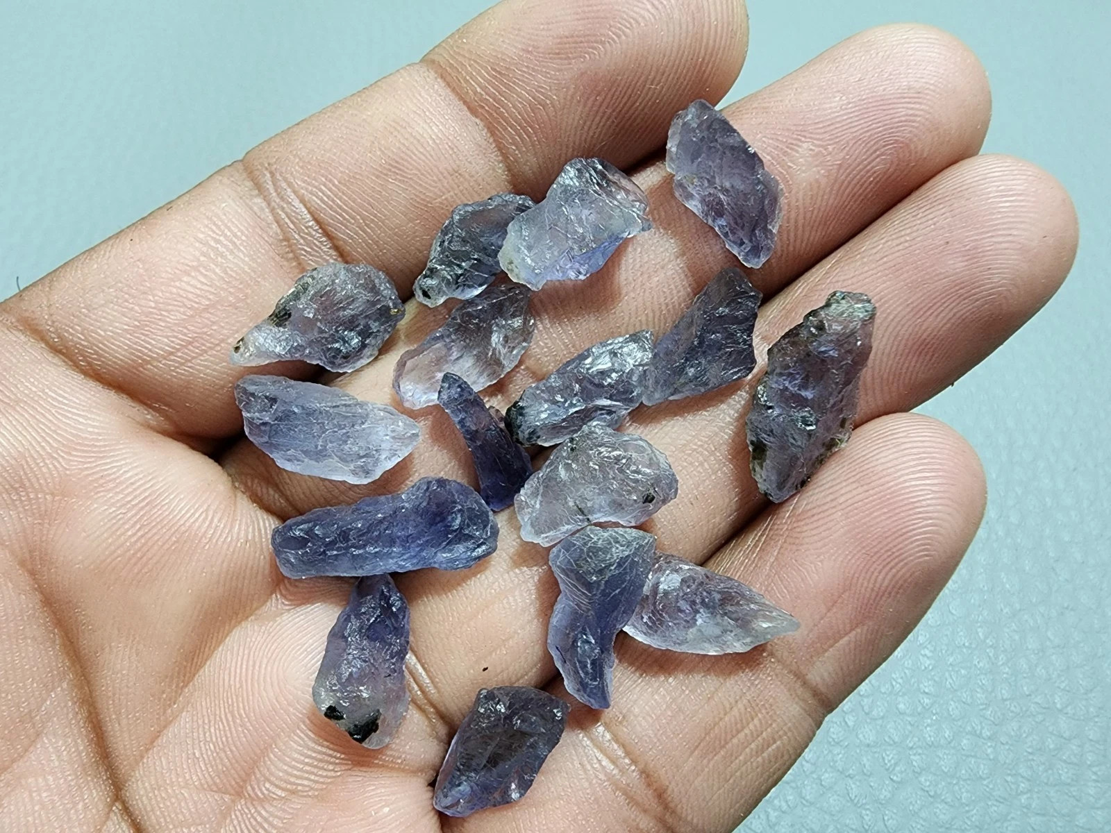 Good Quality Blue Iolite Raw 16 Pcs Lot Size 14-20 MM Crystal Loose Gemstone