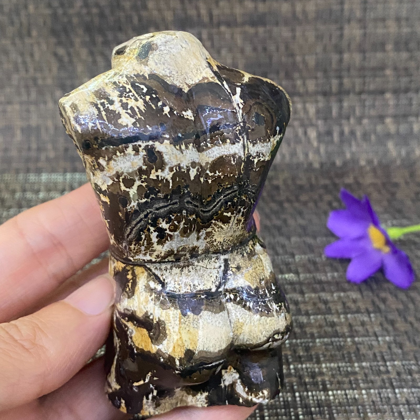 Rare 172G traditional Chinese painting hand-carved male model