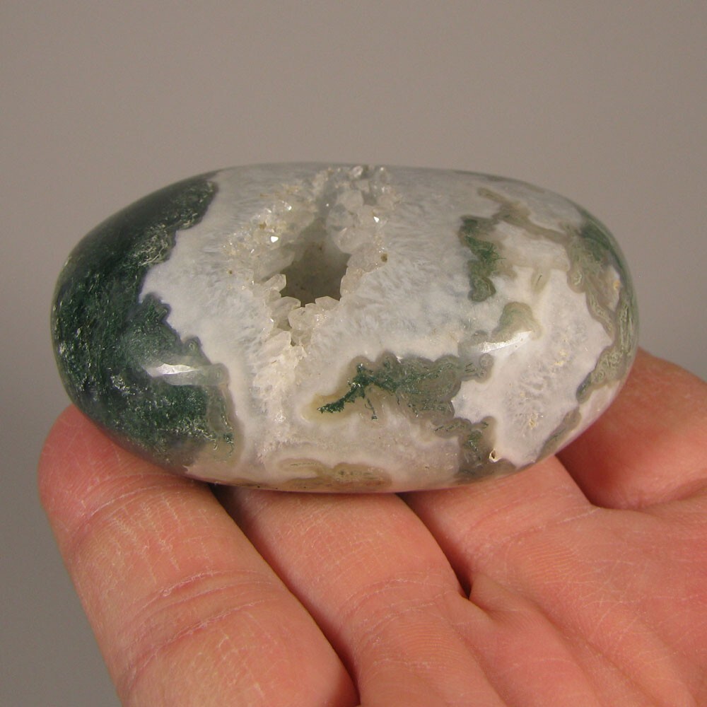 2.5″ GREEN MOSS AGATE Gemstone Polished Palm Stone – India