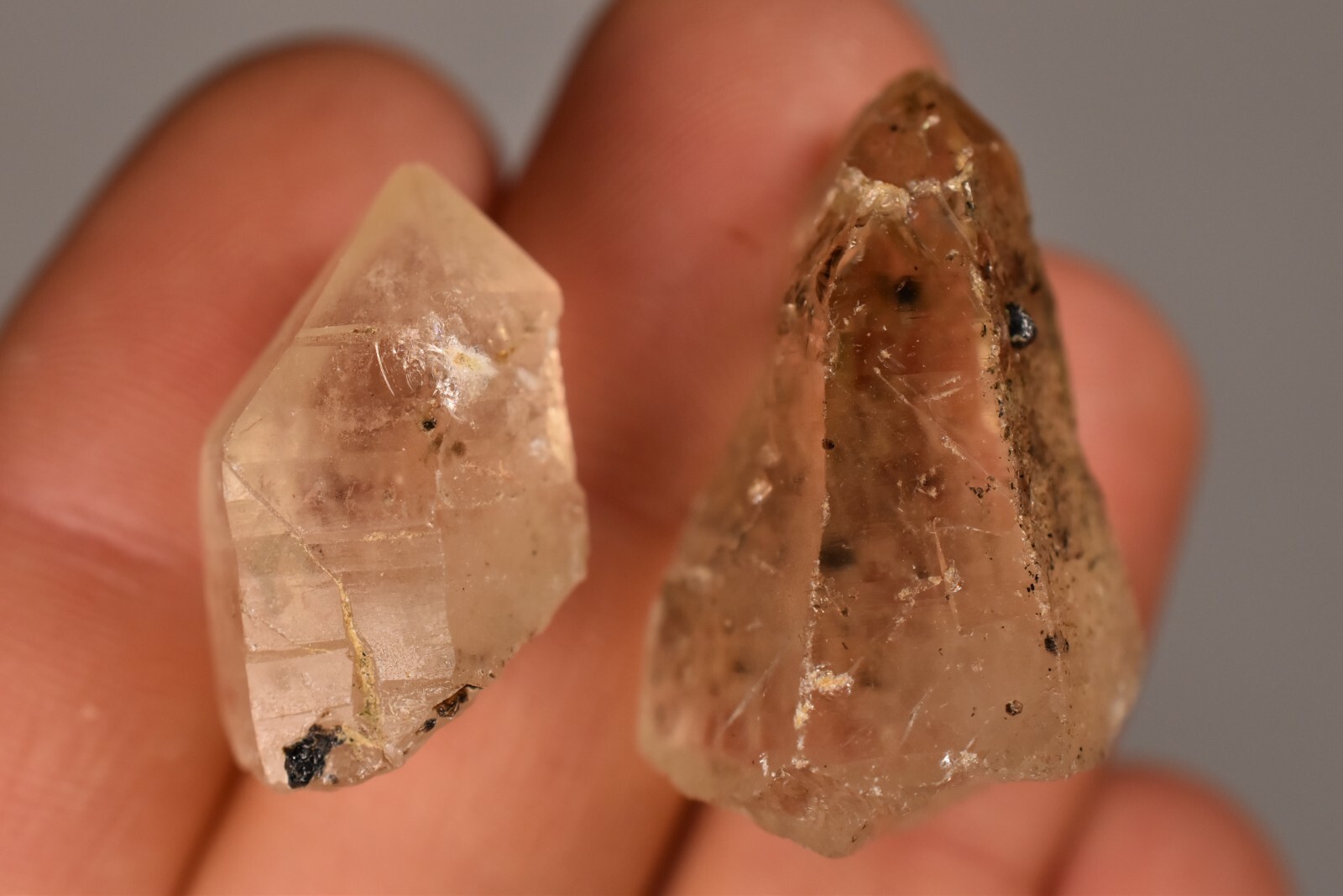 2 *AUSTRALIAN* CASSITERITE In QUARTZ 2-3cm 17.6g Crystals Citrine Tin Torrington