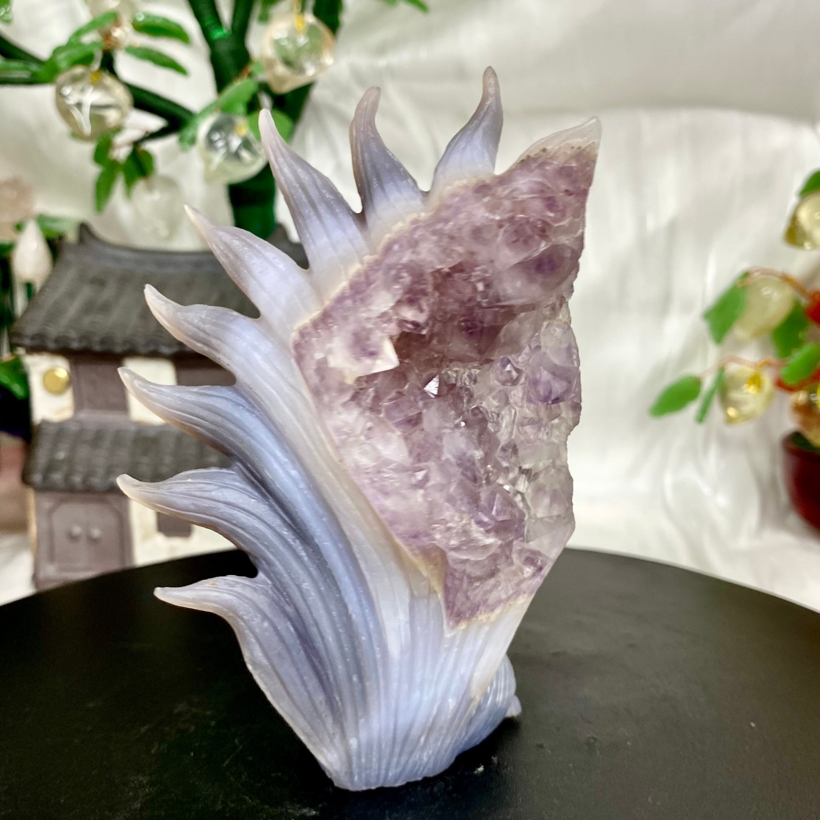 335G Natural Agate Geode Hand Carved Nine-tailed Fox Quartz Crystal Decor