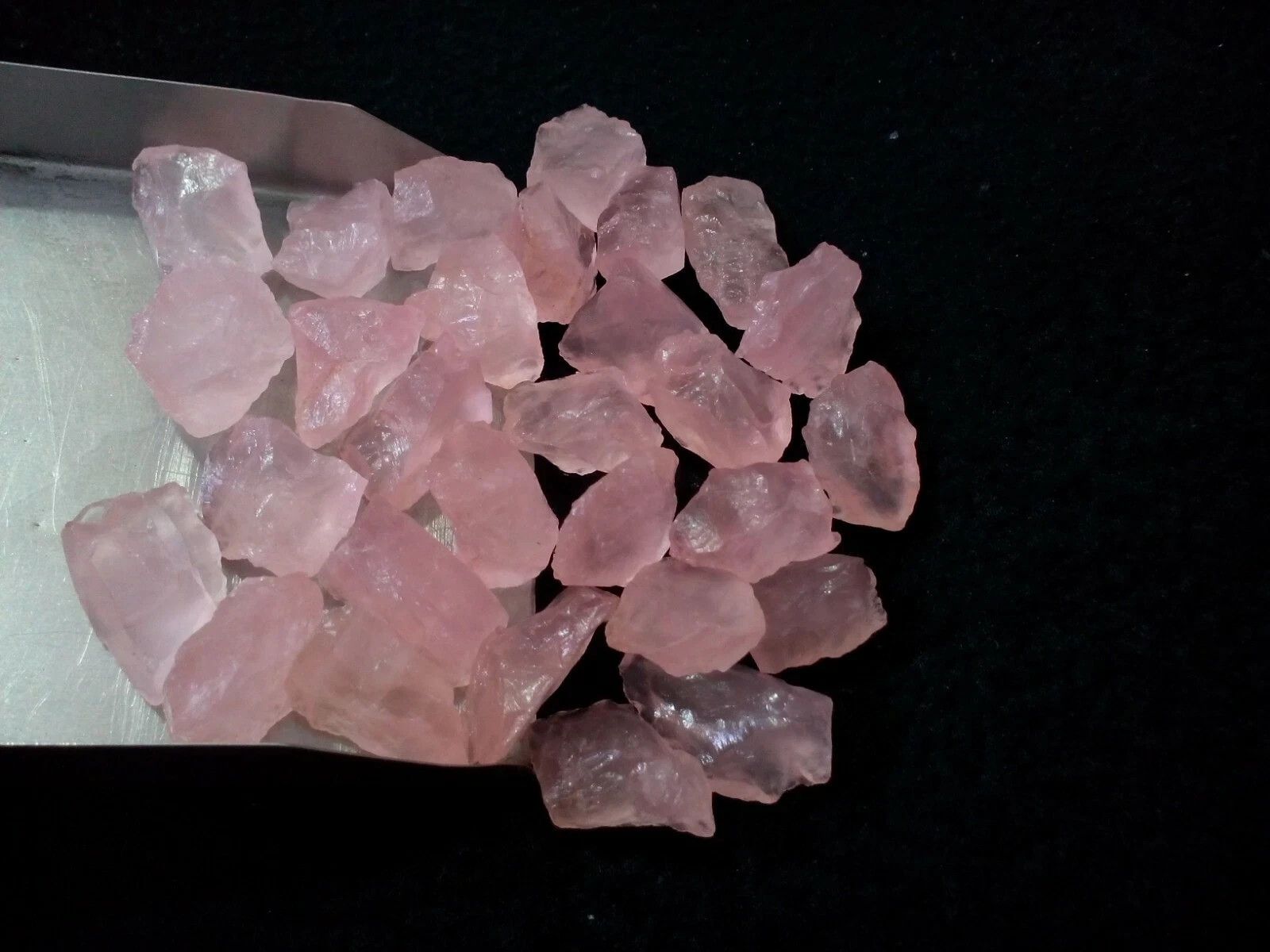 AAA+ Awesome Rose Quartz 10 Piece Raw 16-20 MM Size Healing Rose Quartz Jewelry